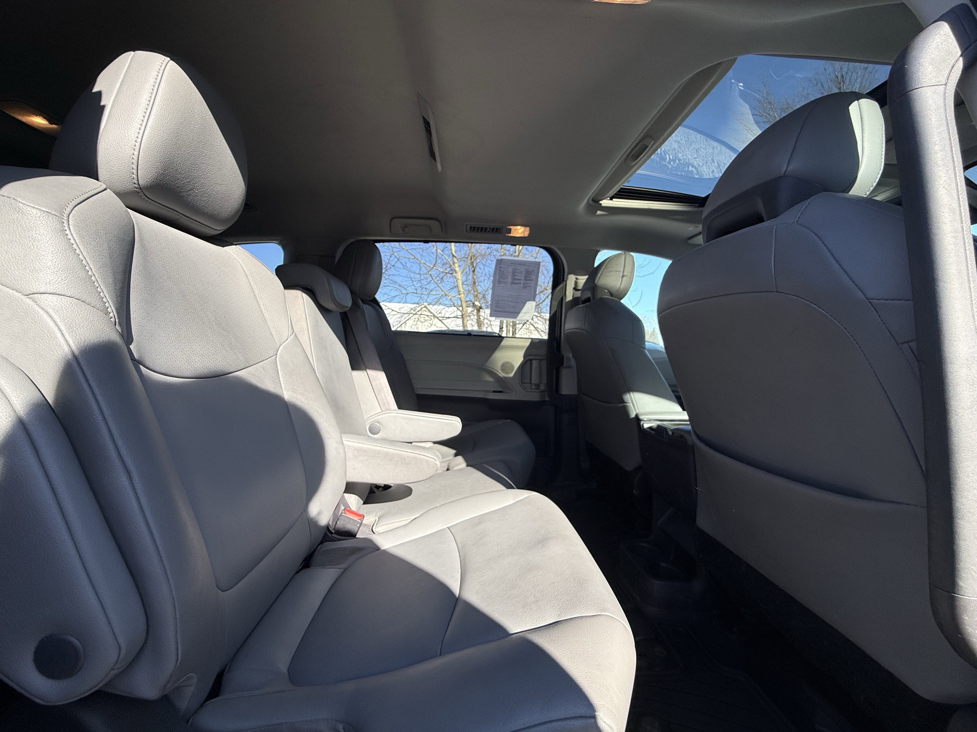 2023 Toyota Sienna XLE