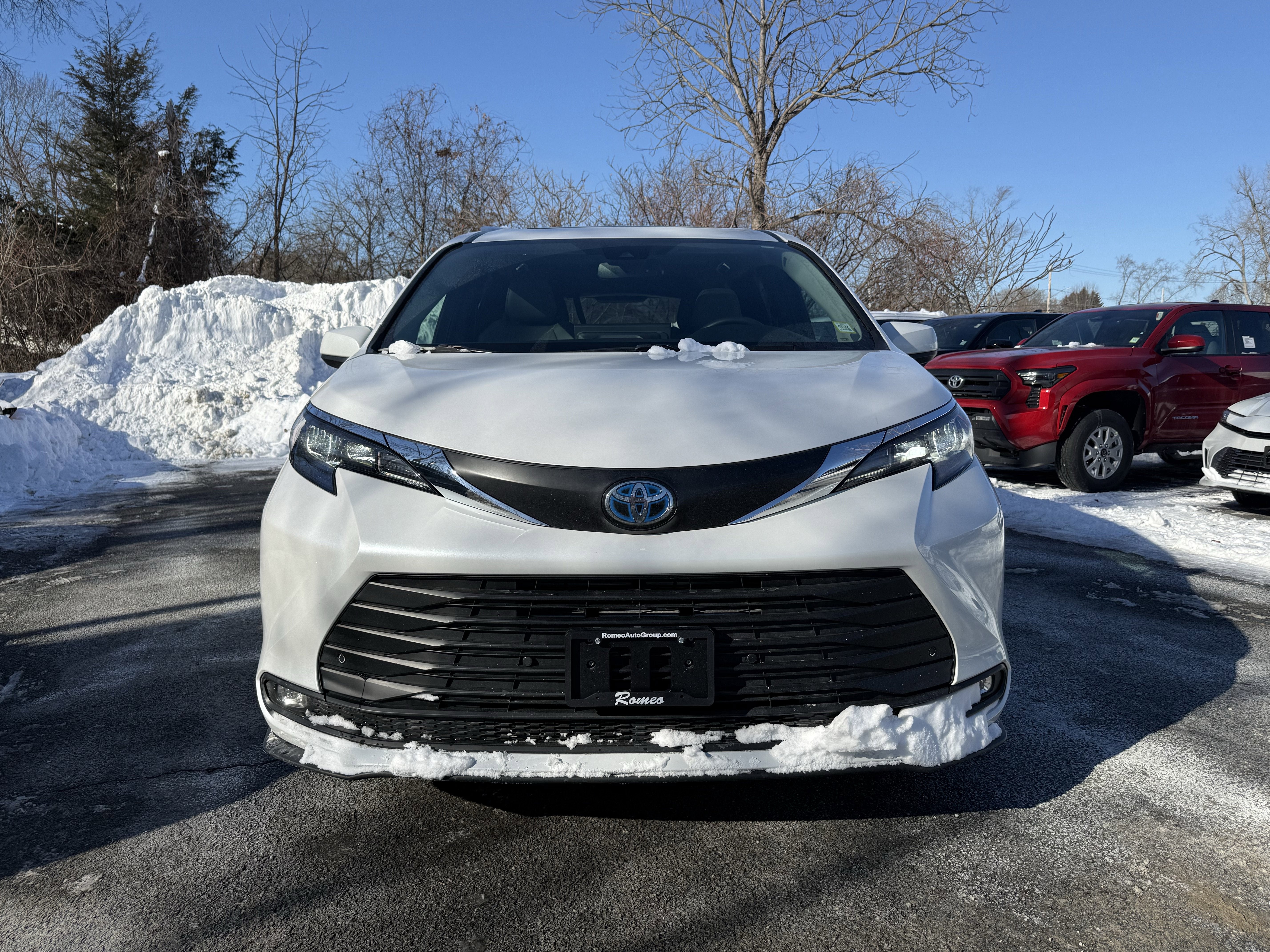 2025 Toyota Sienna XLE 7 Passenger
