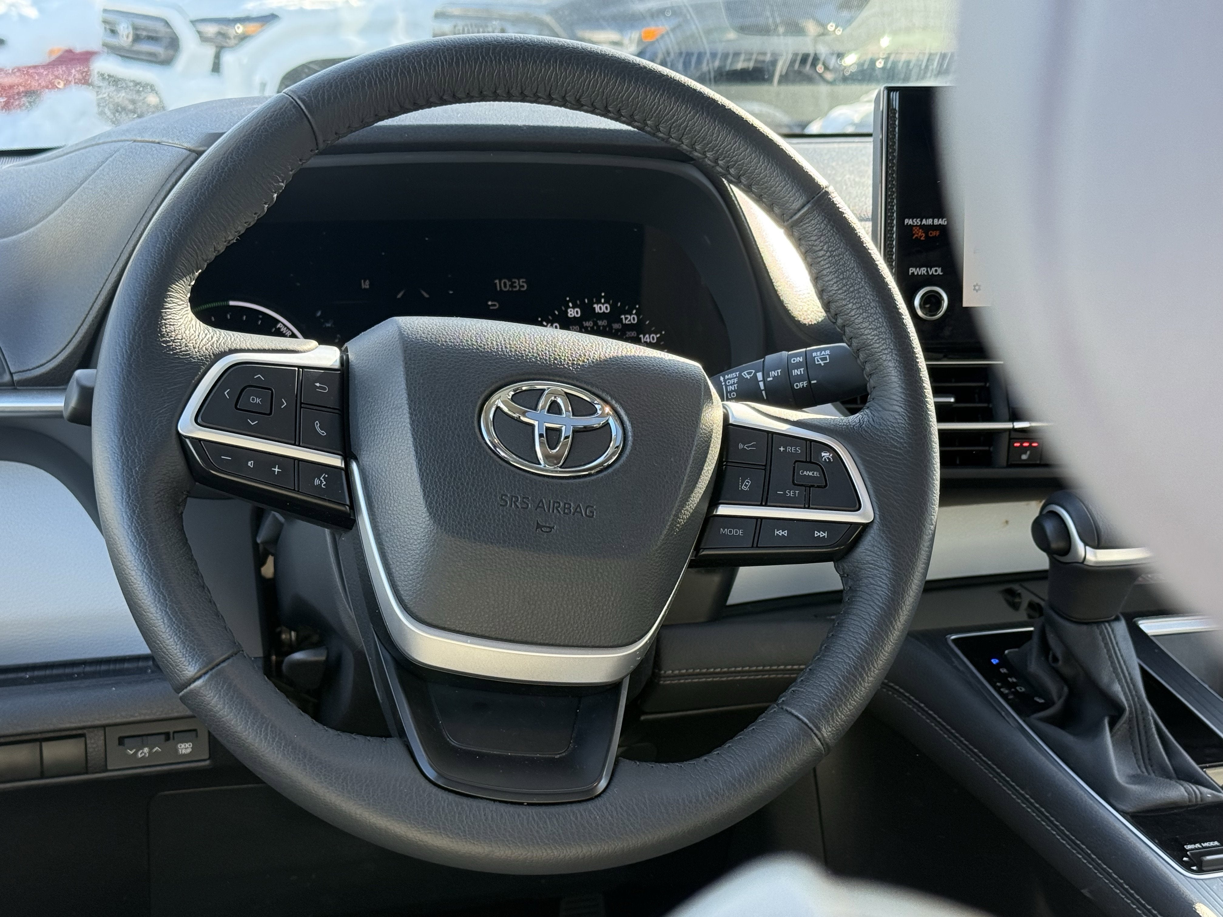 2025 Toyota Sienna XLE 7 Passenger