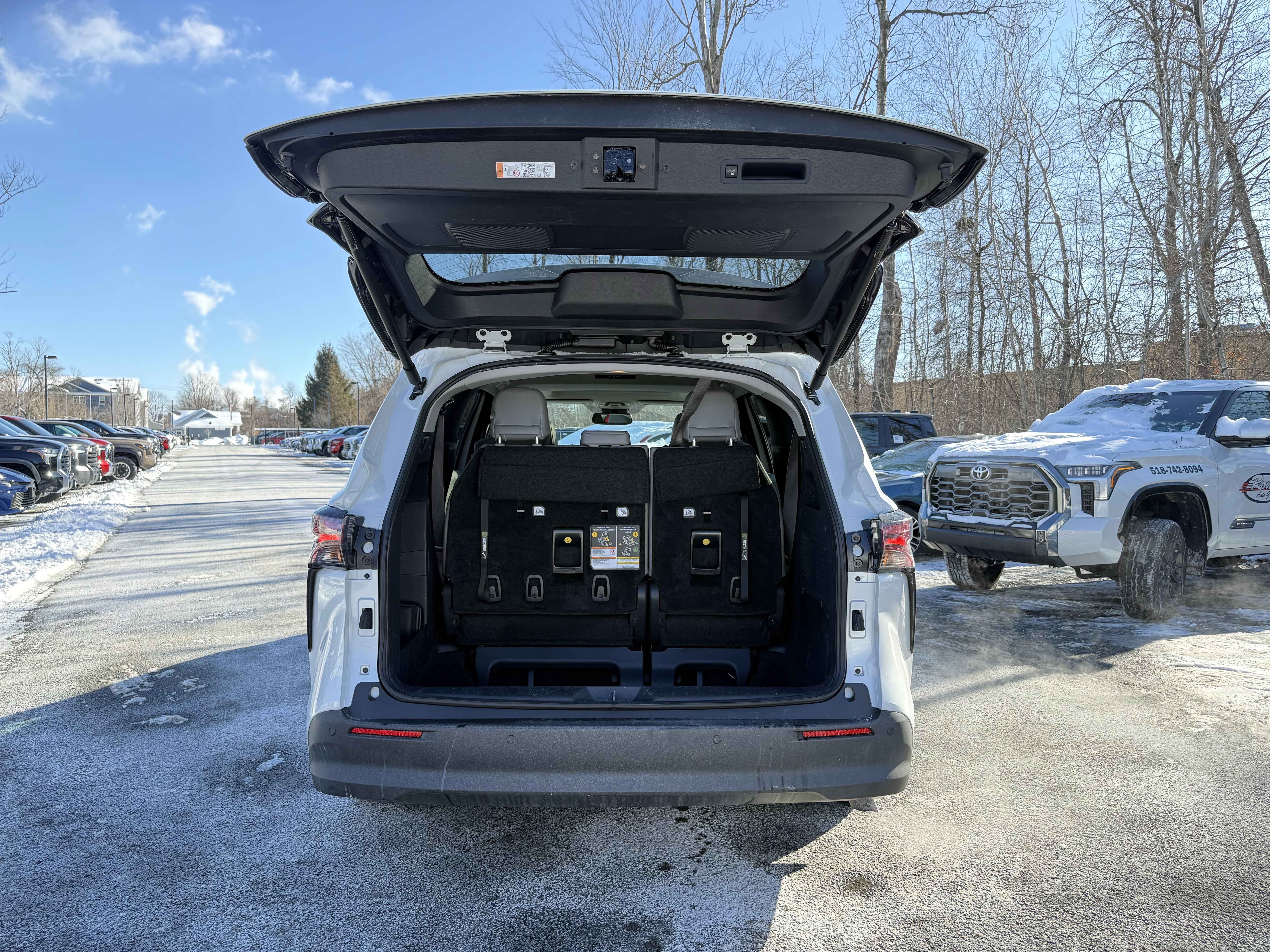 2025 Toyota Sienna XLE 7 Passenger