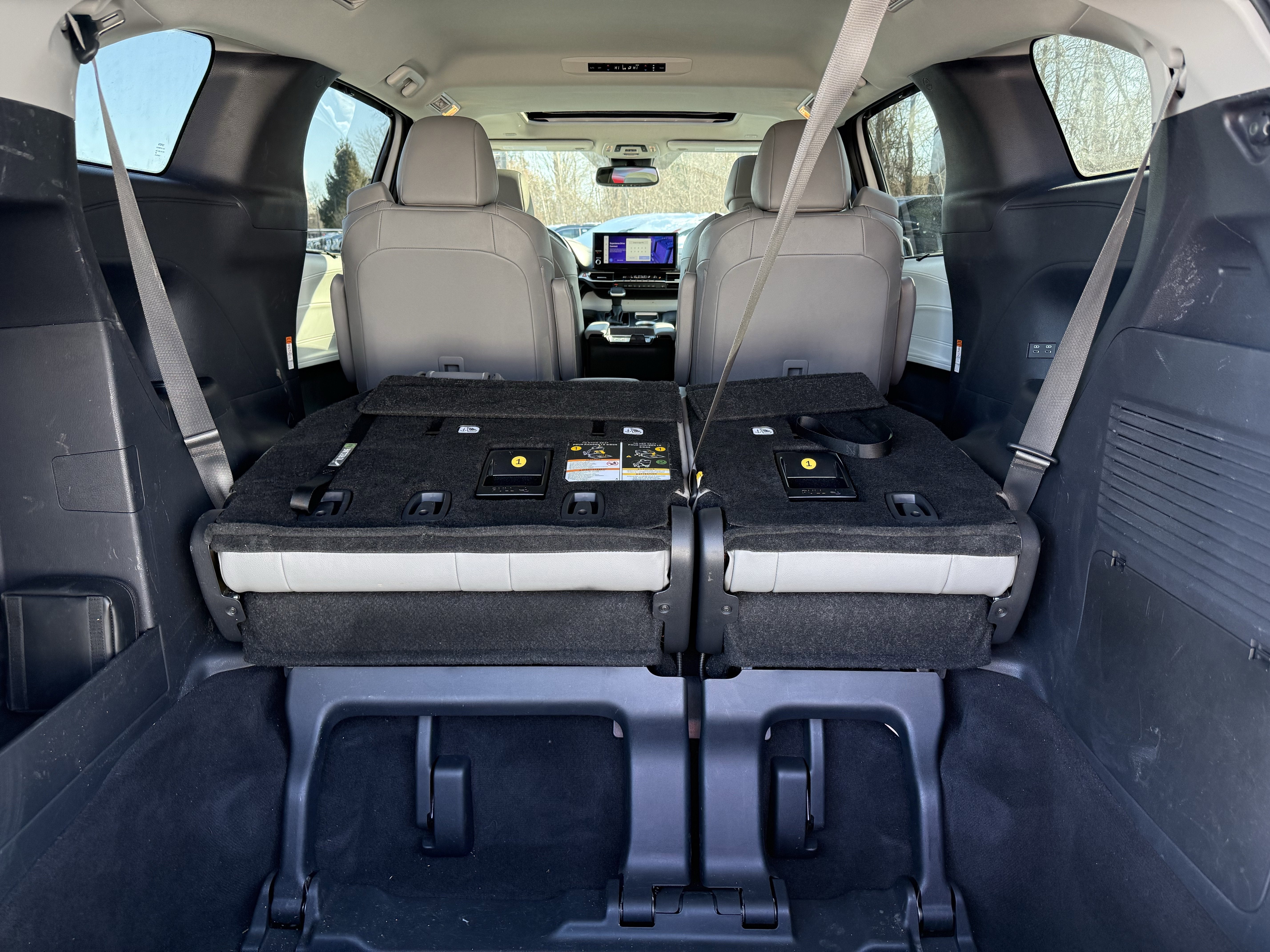2025 Toyota Sienna XLE 7 Passenger