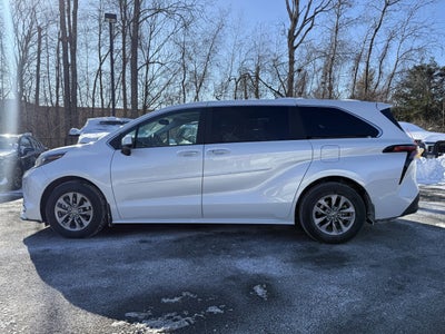 2025 Toyota Sienna XLE 7 Passenger