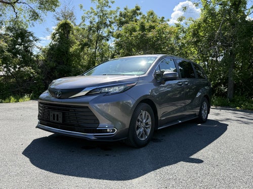 2021 Toyota Sienna XLE 7 Passenger