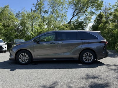 2021 Toyota Sienna XLE 7 Passenger