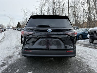 2023 Toyota Sienna XLE 7 Passenger