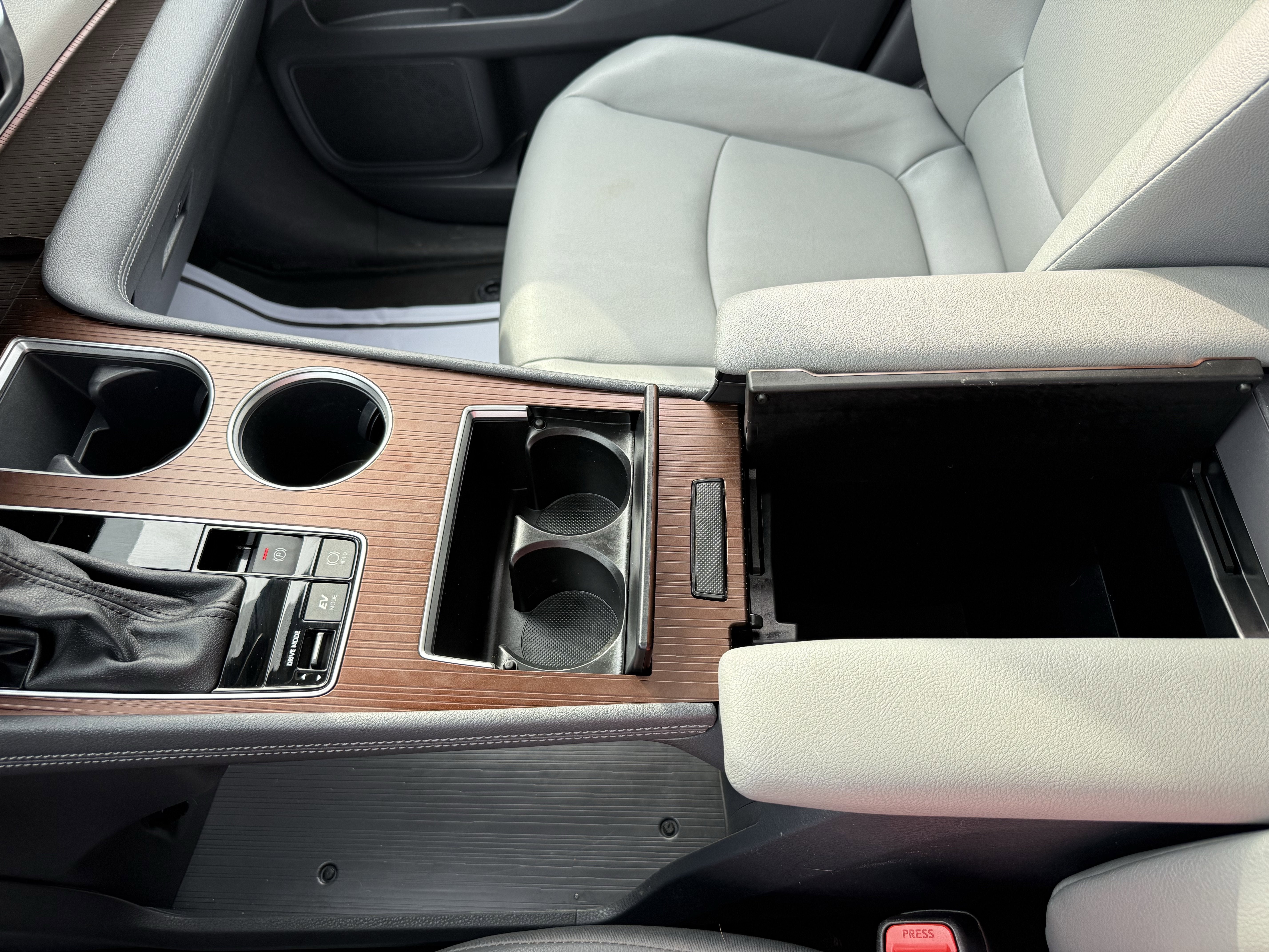 2023 Toyota Sienna XLE 7 Passenger