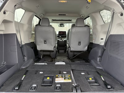 2023 Toyota Sienna XLE 7 Passenger
