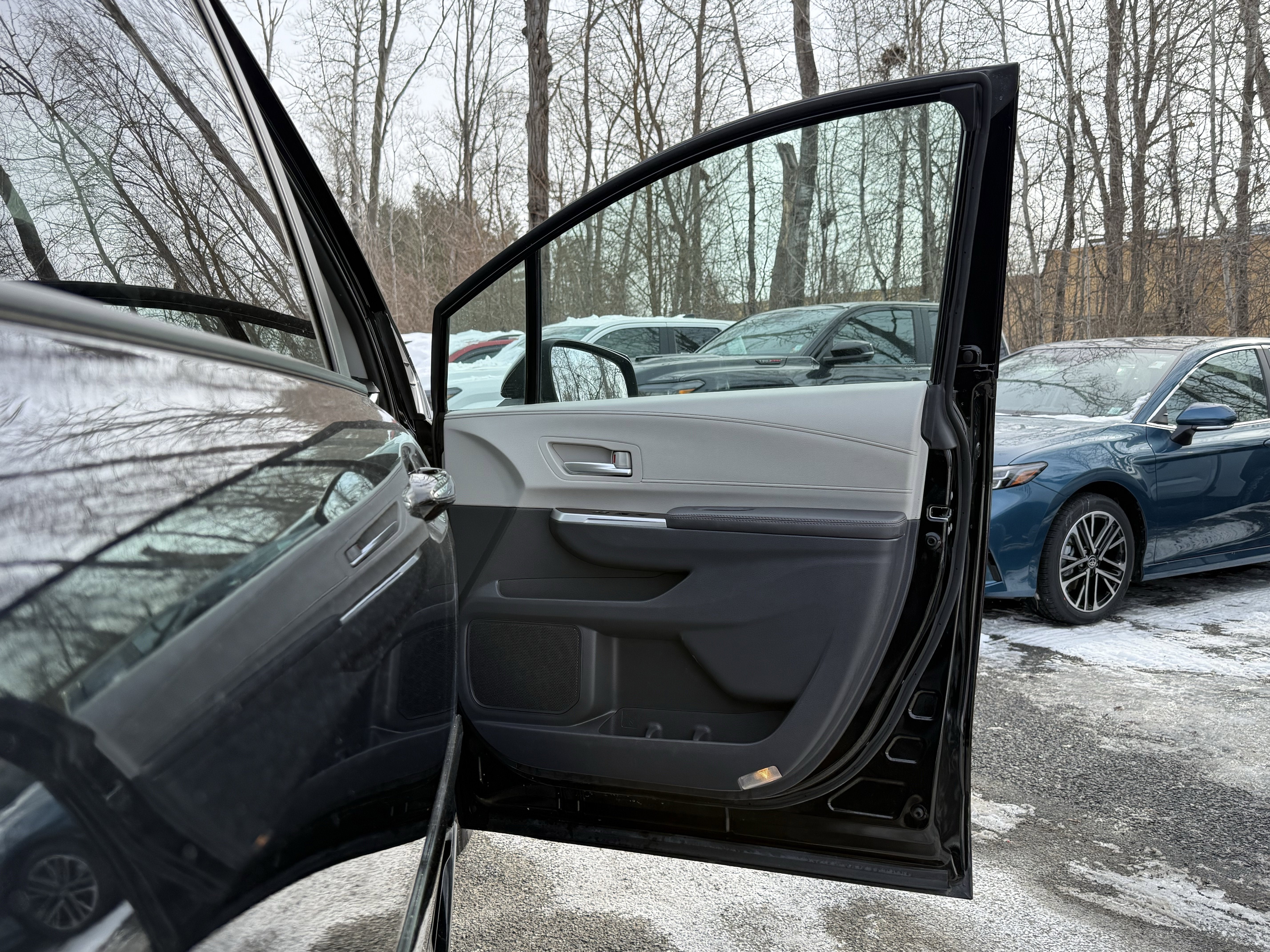 2023 Toyota Sienna XLE 7 Passenger