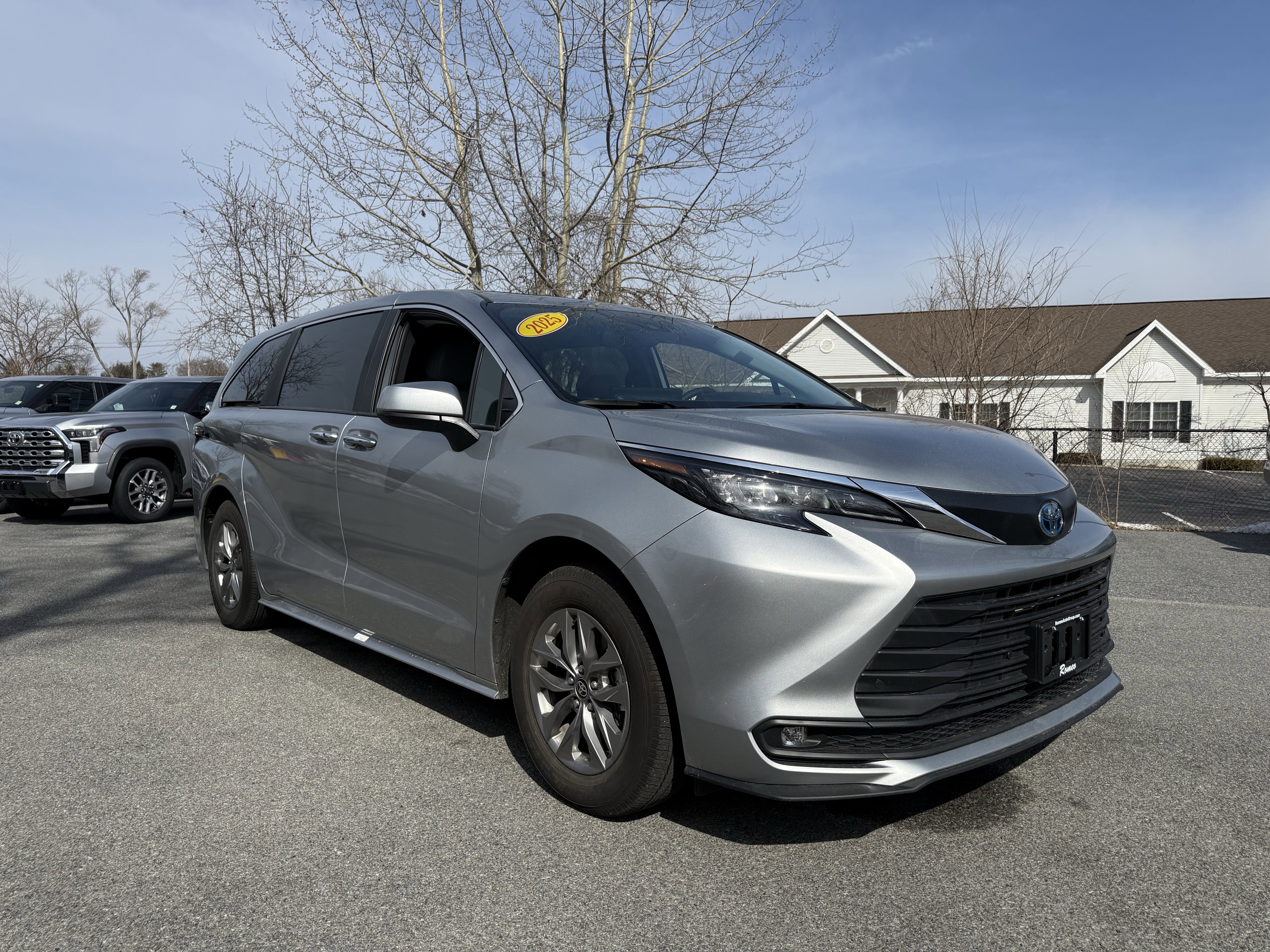 2025 Toyota Sienna XLE 7 Passenger