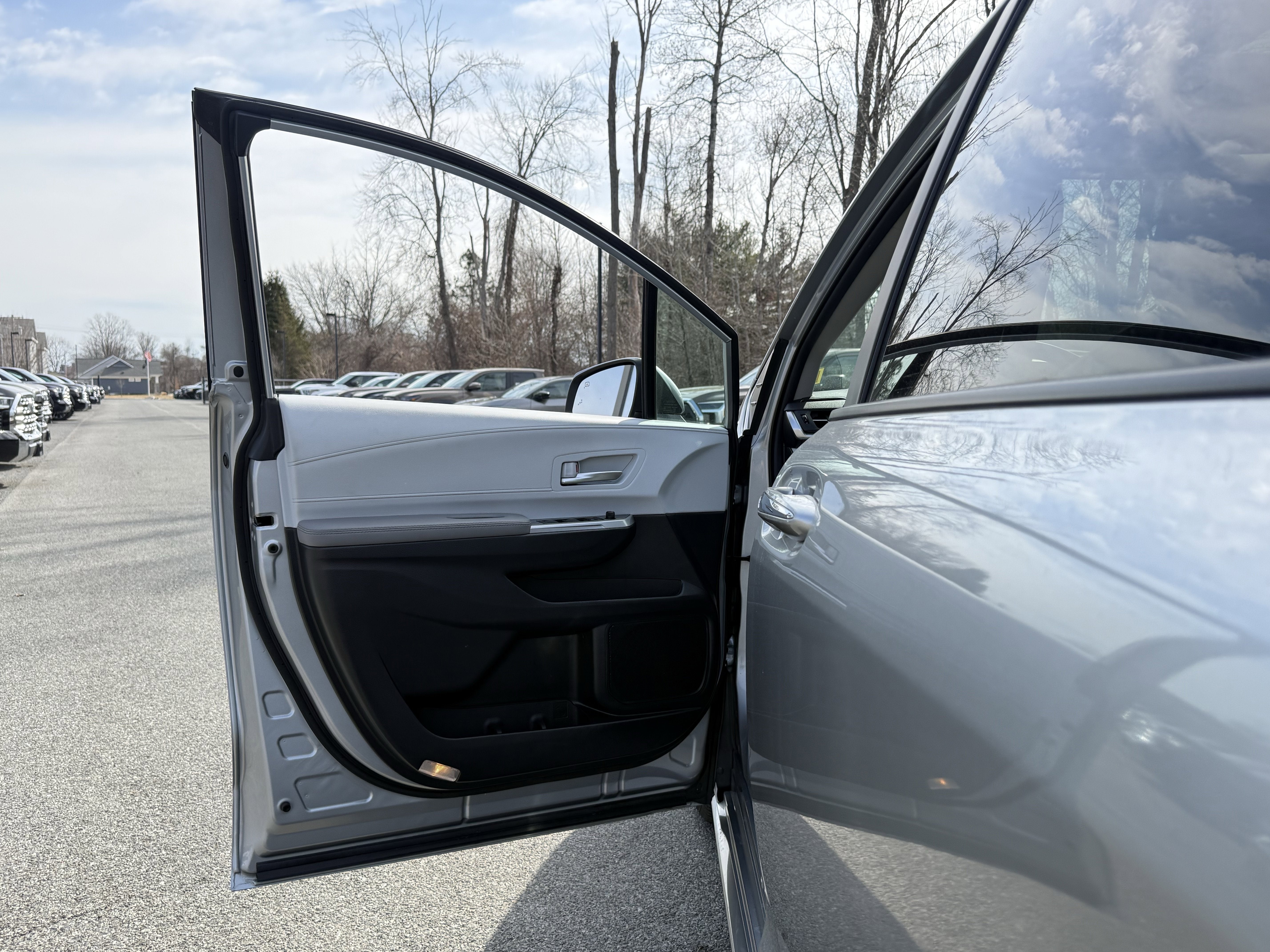 2025 Toyota Sienna XLE 7 Passenger