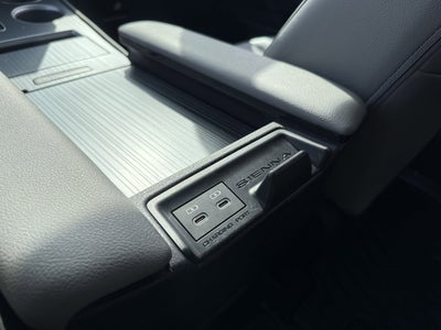 2025 Toyota Sienna XLE 7 Passenger