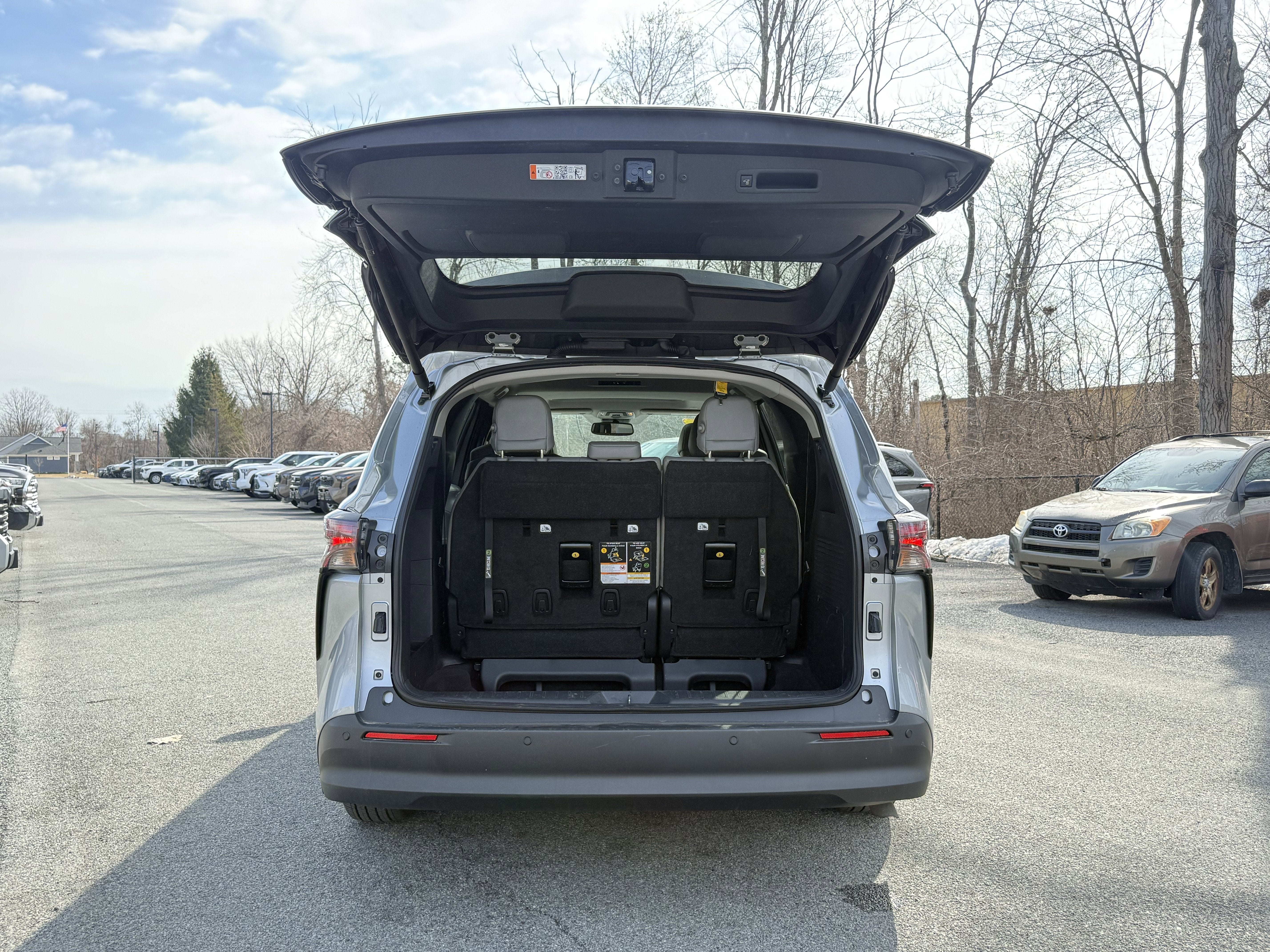 2025 Toyota Sienna XLE 7 Passenger
