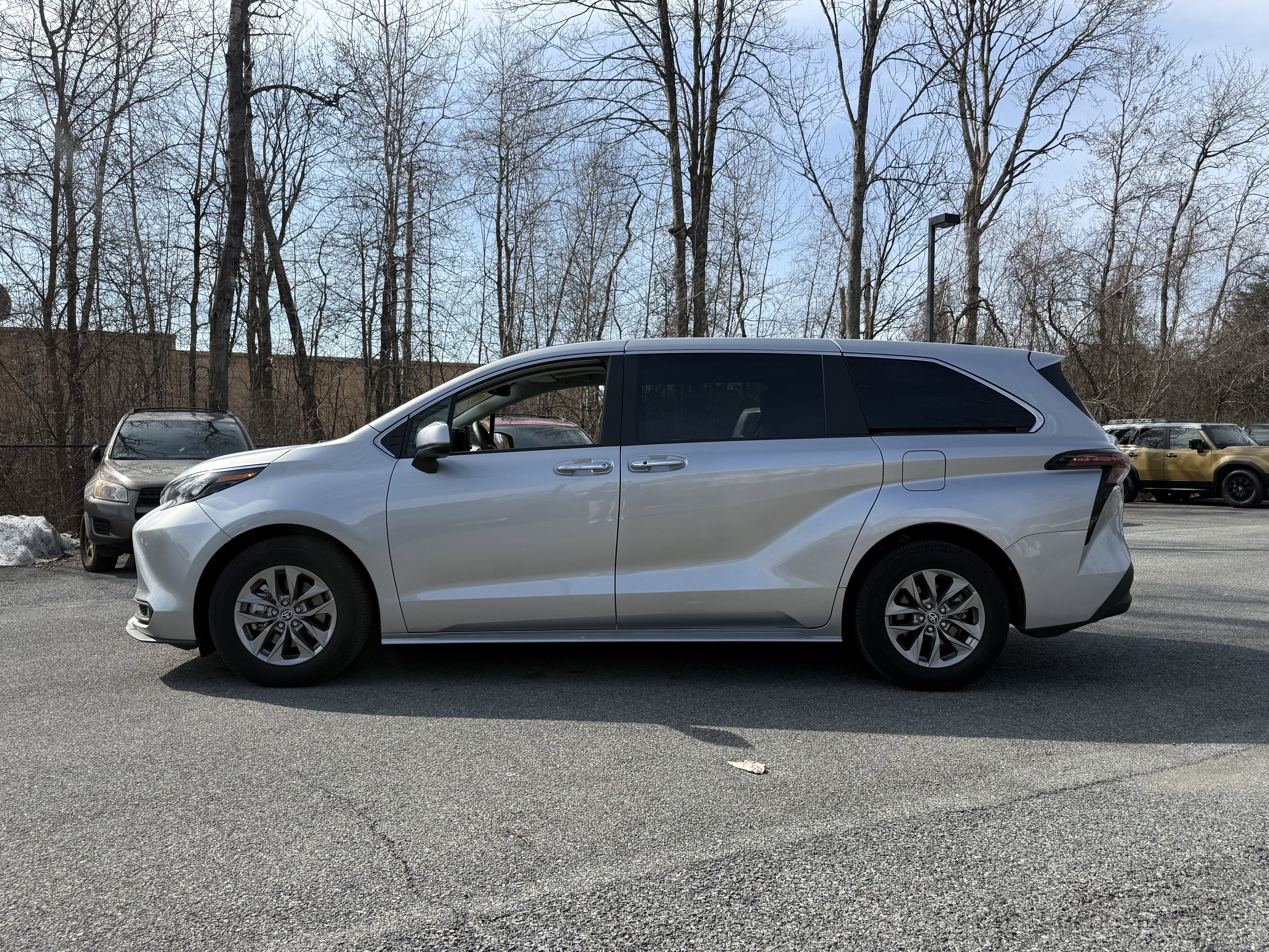2025 Toyota Sienna XLE 7 Passenger