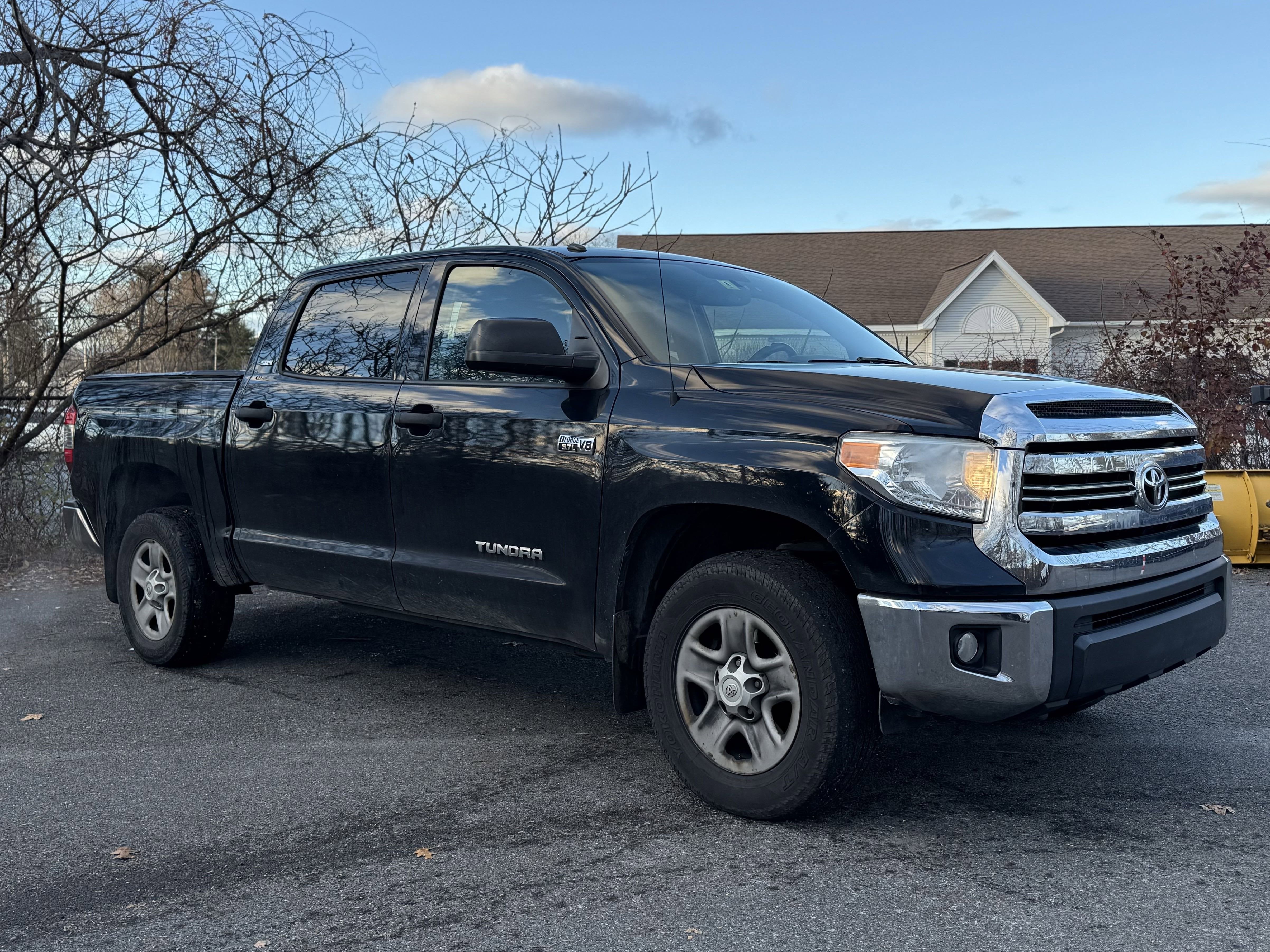 2017 Toyota Tundra SR5