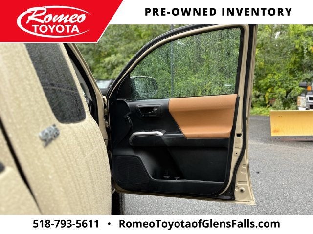 2016 Toyota Tacoma SR5