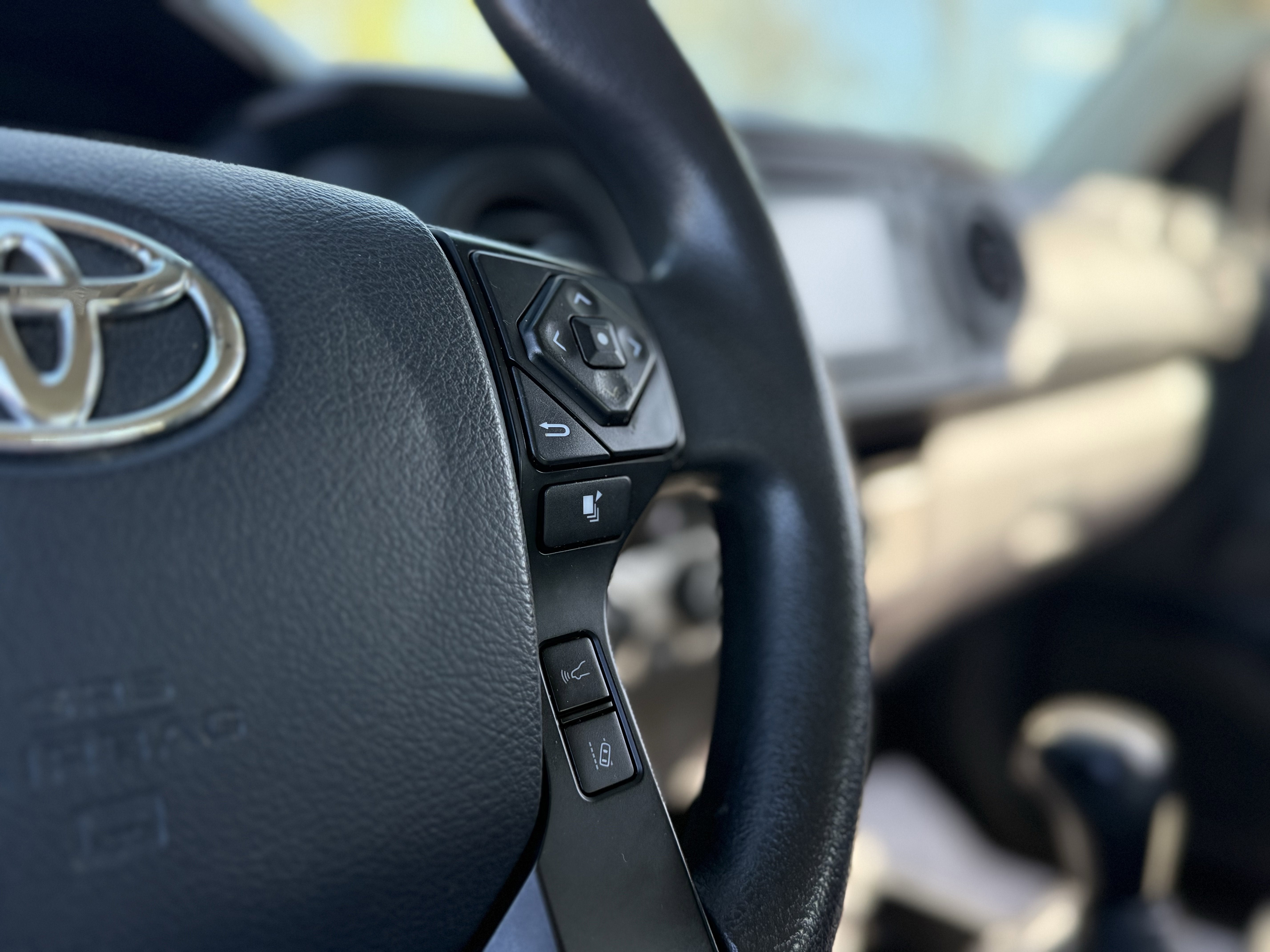 2018 Toyota Tacoma SR