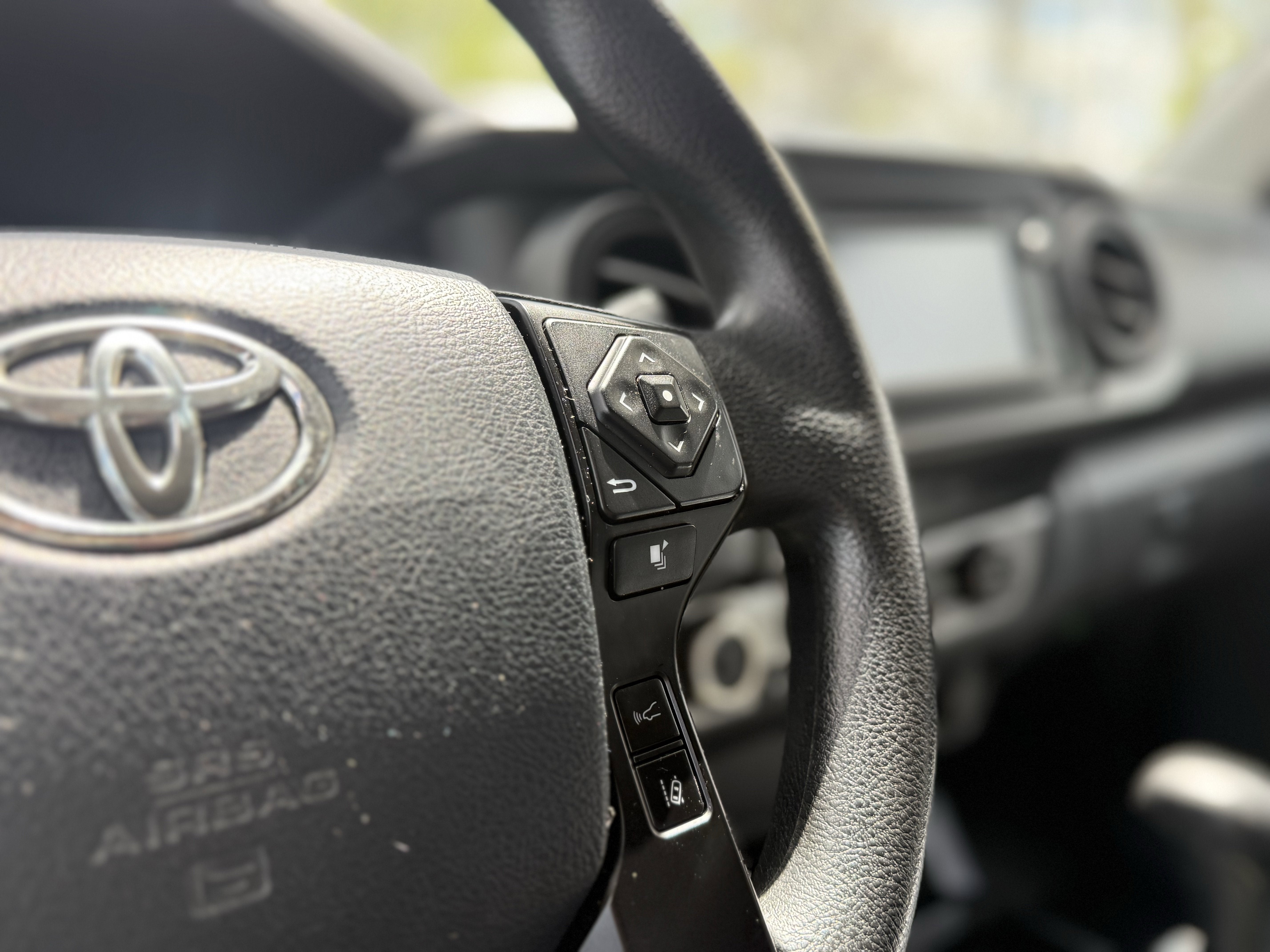 2019 Toyota Tacoma SR