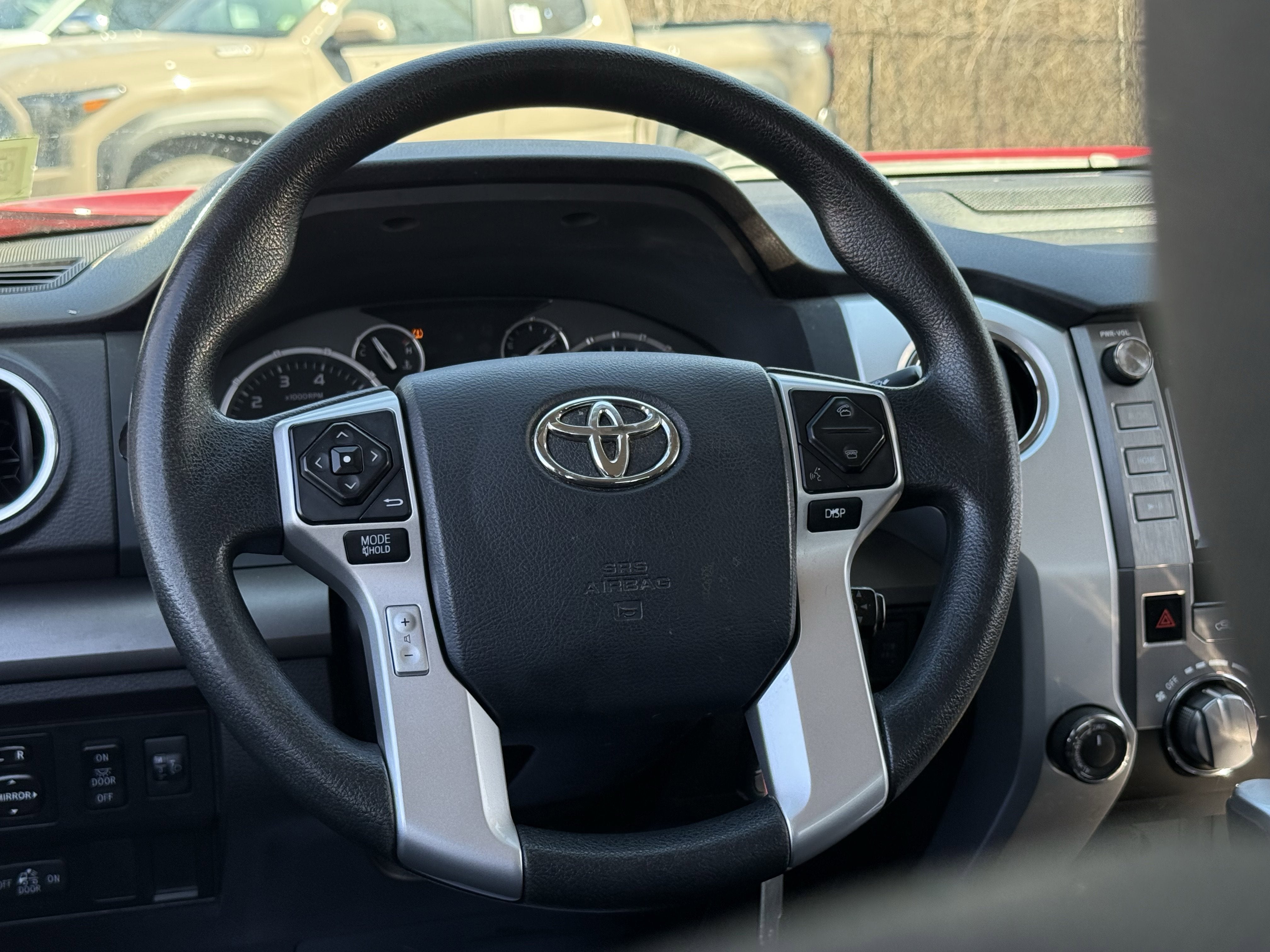 2016 Toyota Tundra SR5