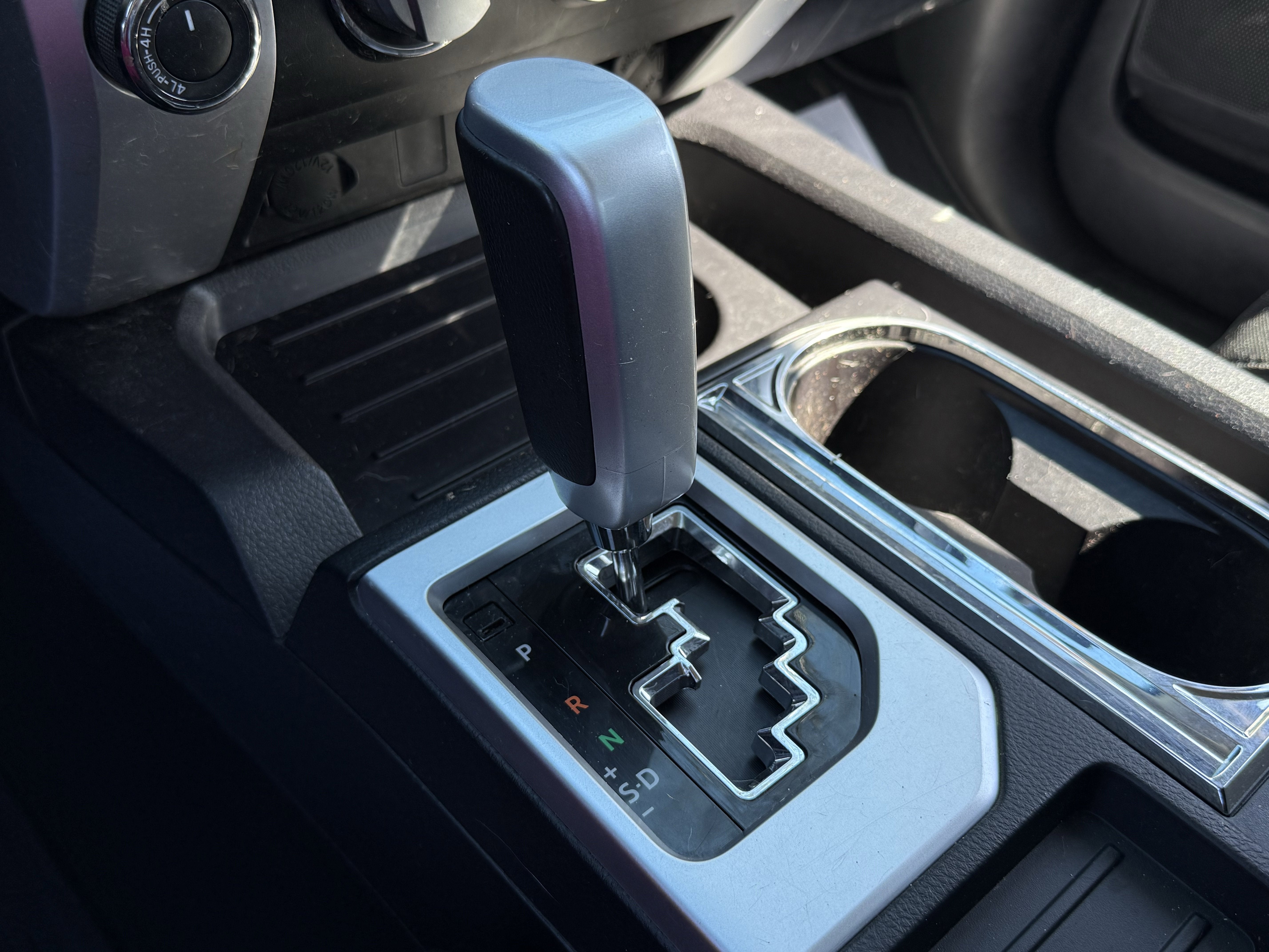 2016 Toyota Tundra SR5