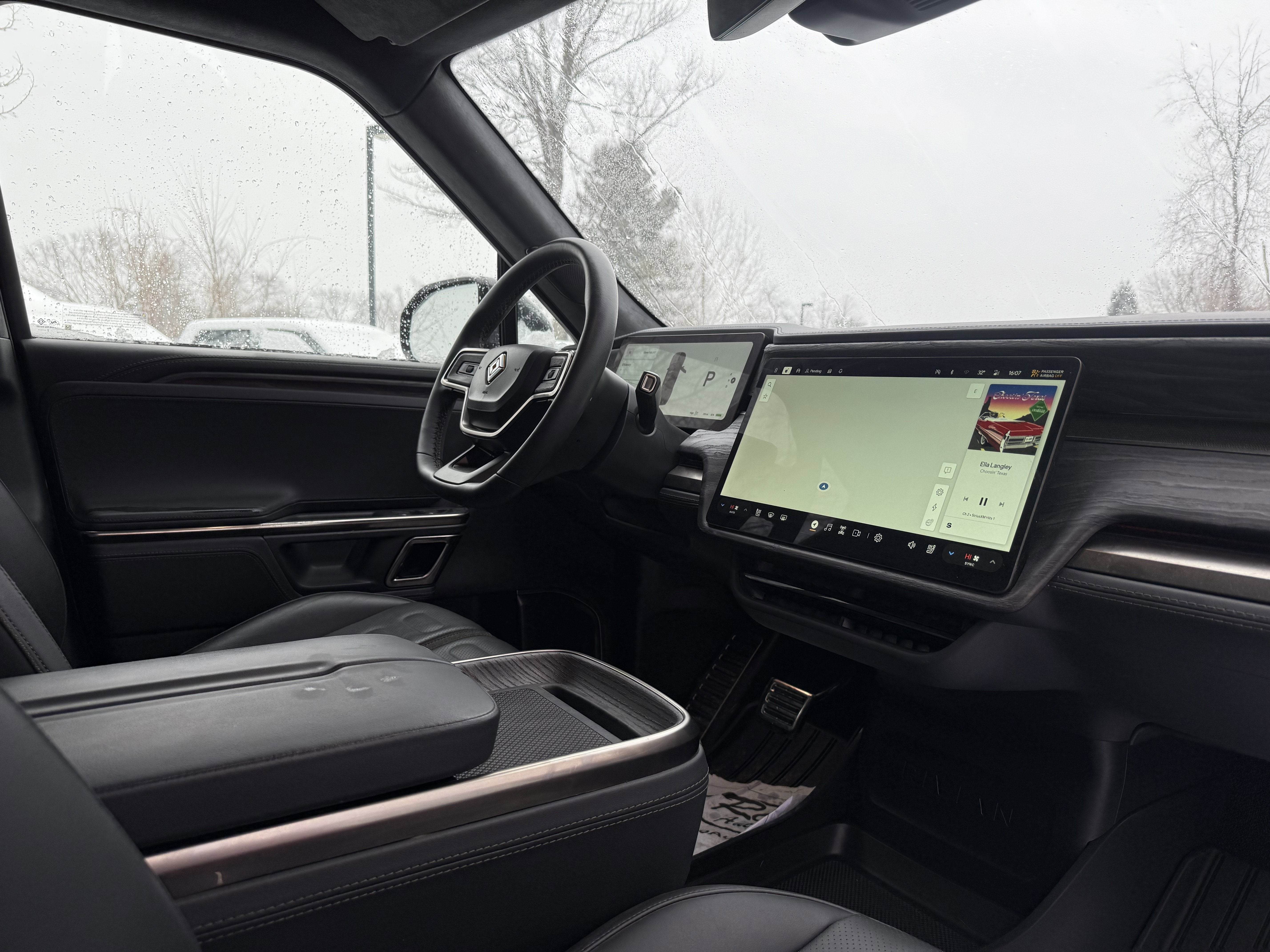 2022 Rivian R1T Adventure