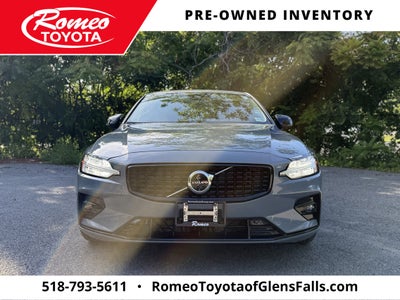 2024 Volvo S60 B5 Plus Dark Theme