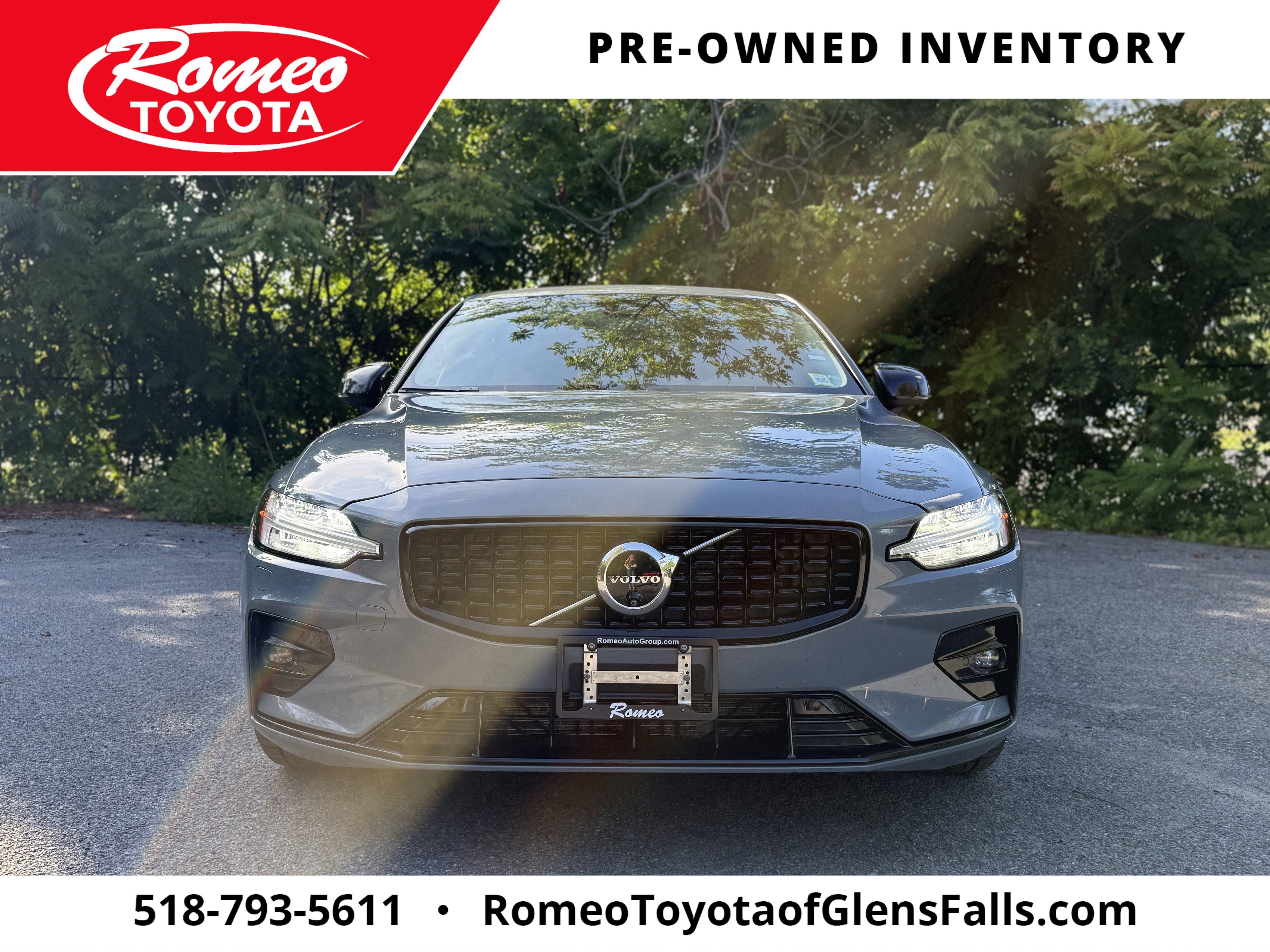 2024 Volvo S60 B5 Plus Dark Theme