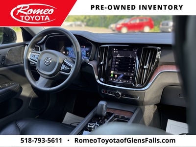 2024 Volvo S60 B5 Plus Dark Theme