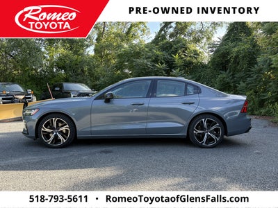 2024 Volvo S60 B5 Plus Dark Theme