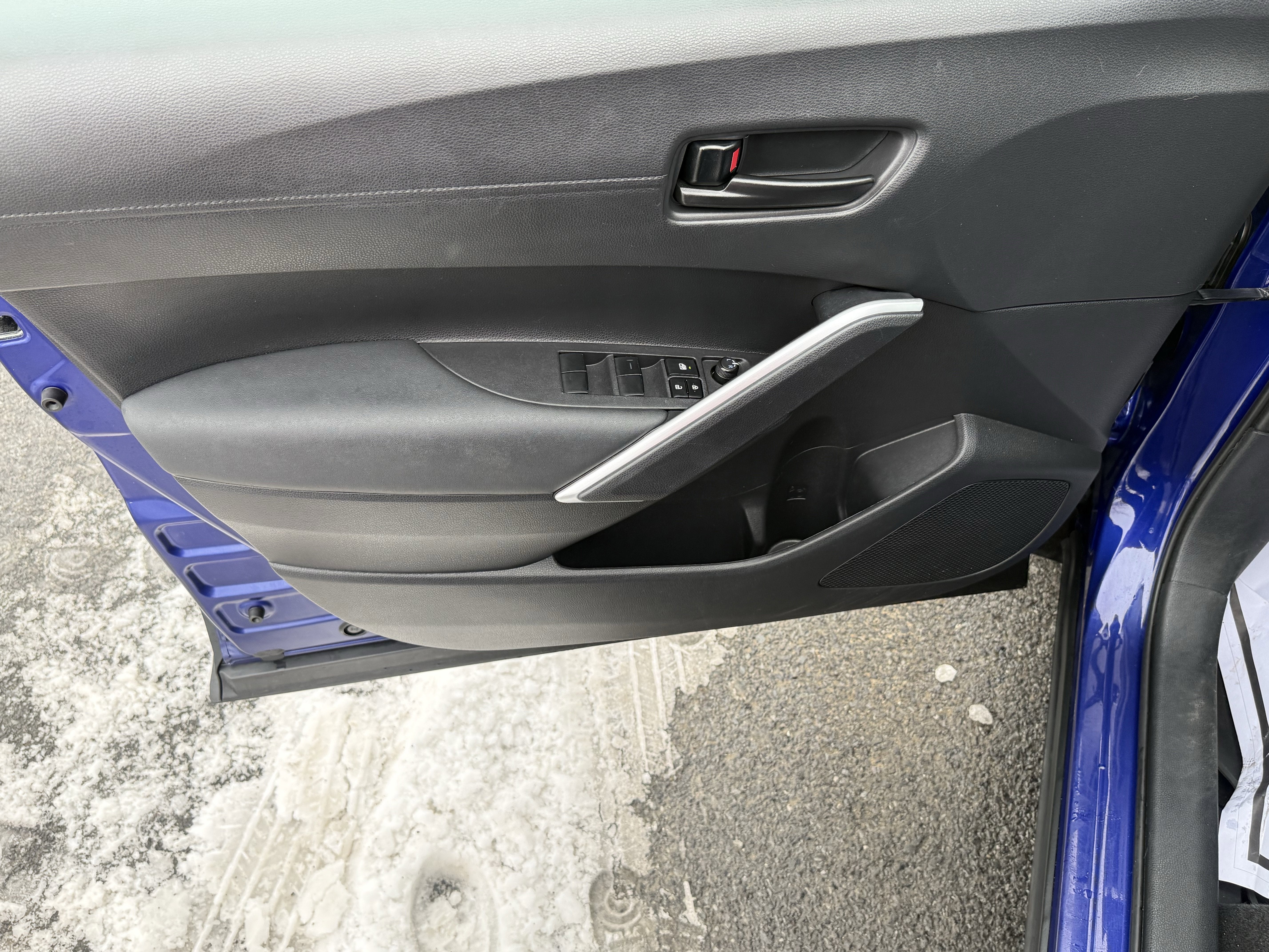 2023 Toyota Corolla Cross LE