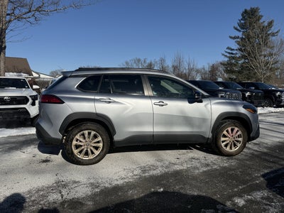 2025 Toyota Corolla Cross LE