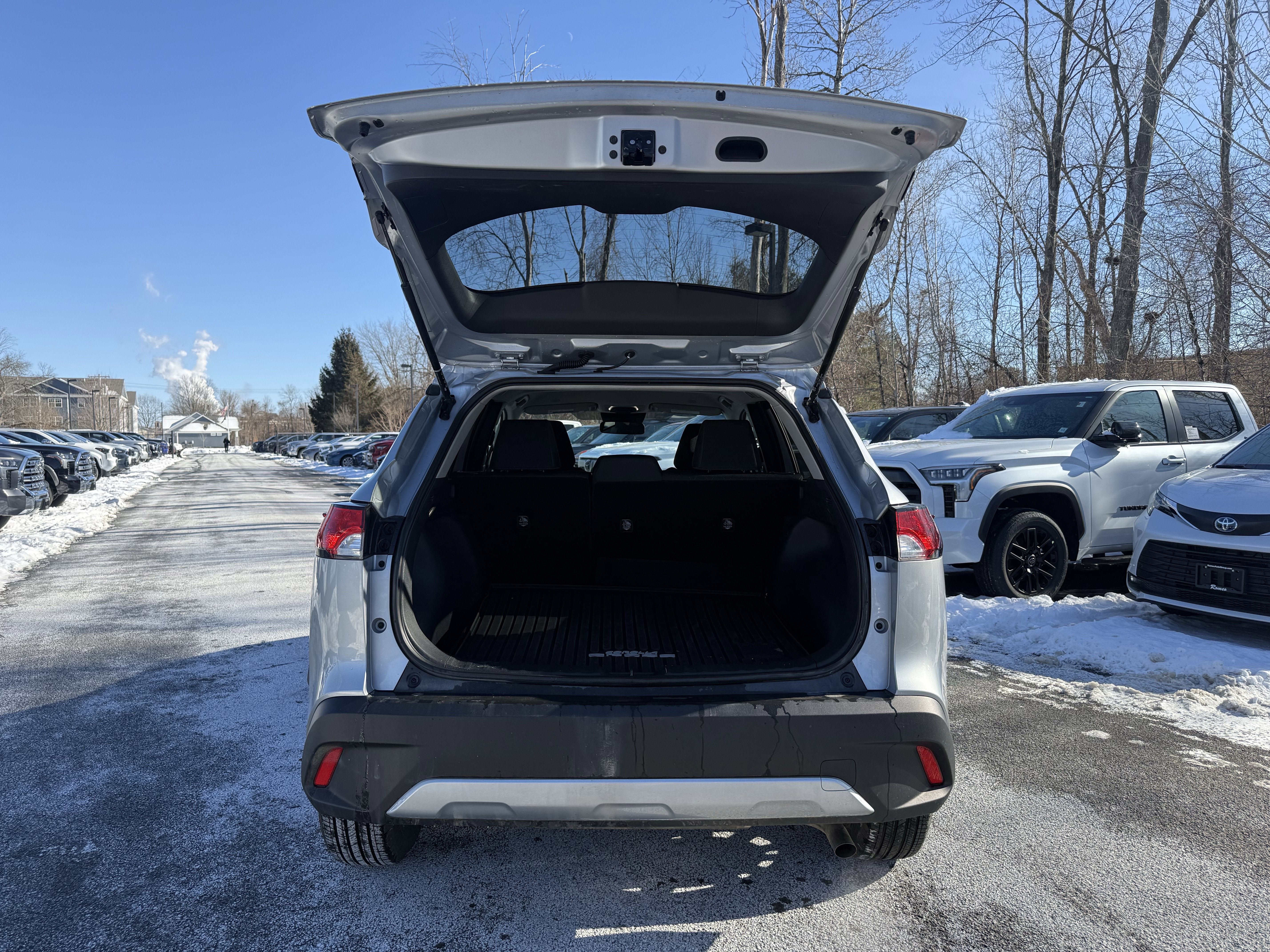 2025 Toyota Corolla Cross LE