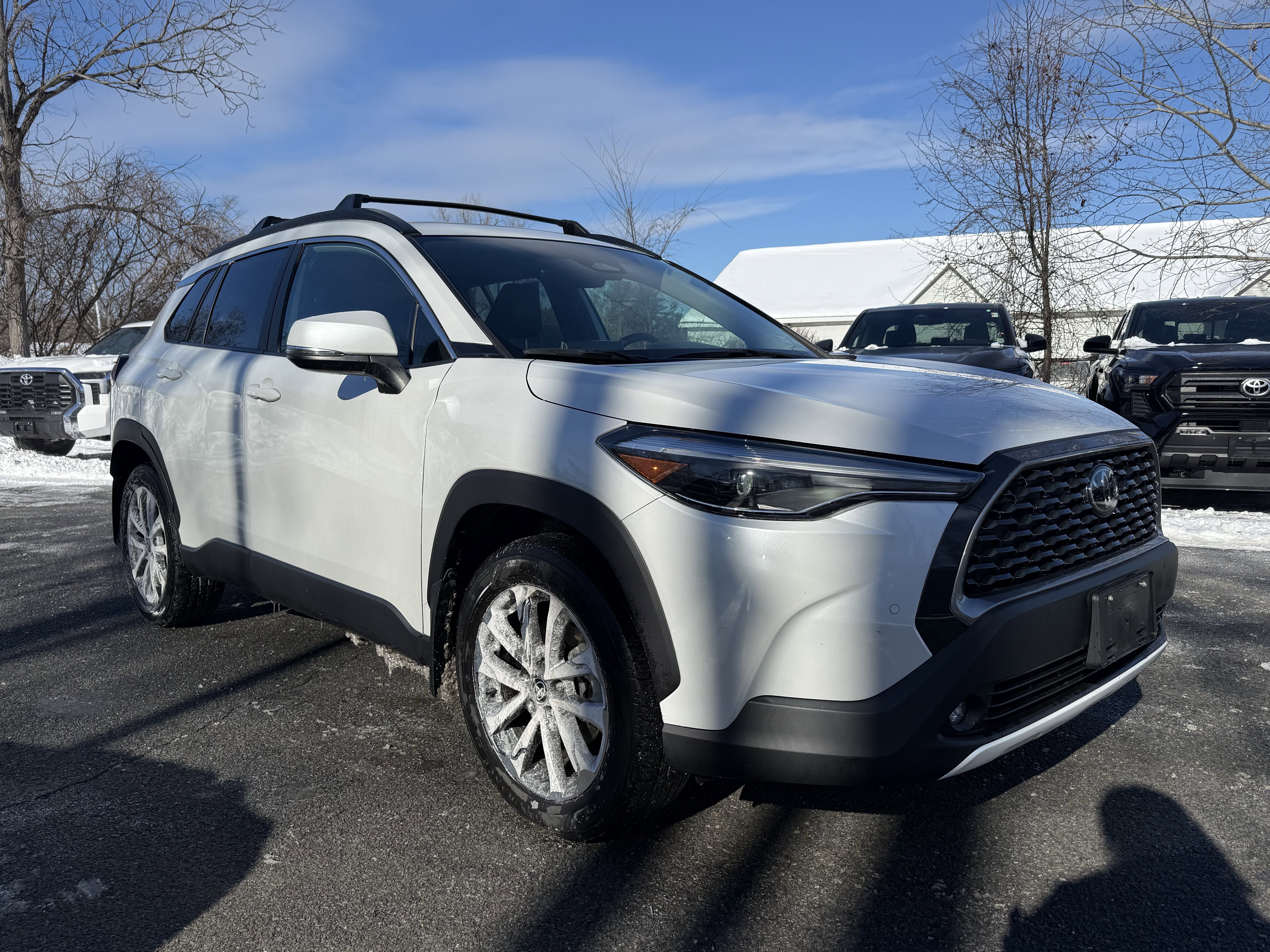 2023 Toyota Corolla Cross XLE