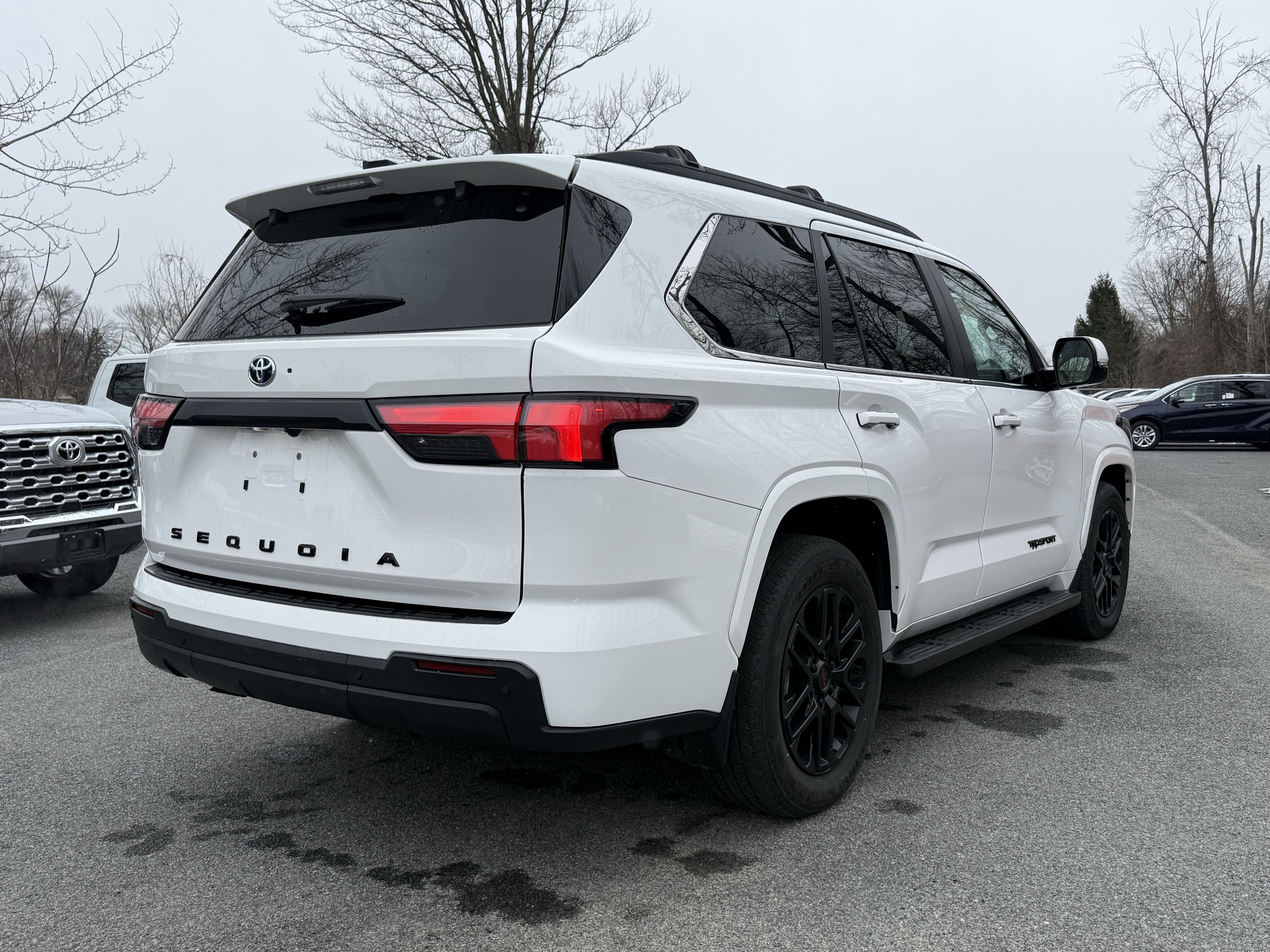 2024 Toyota Sequoia SR5