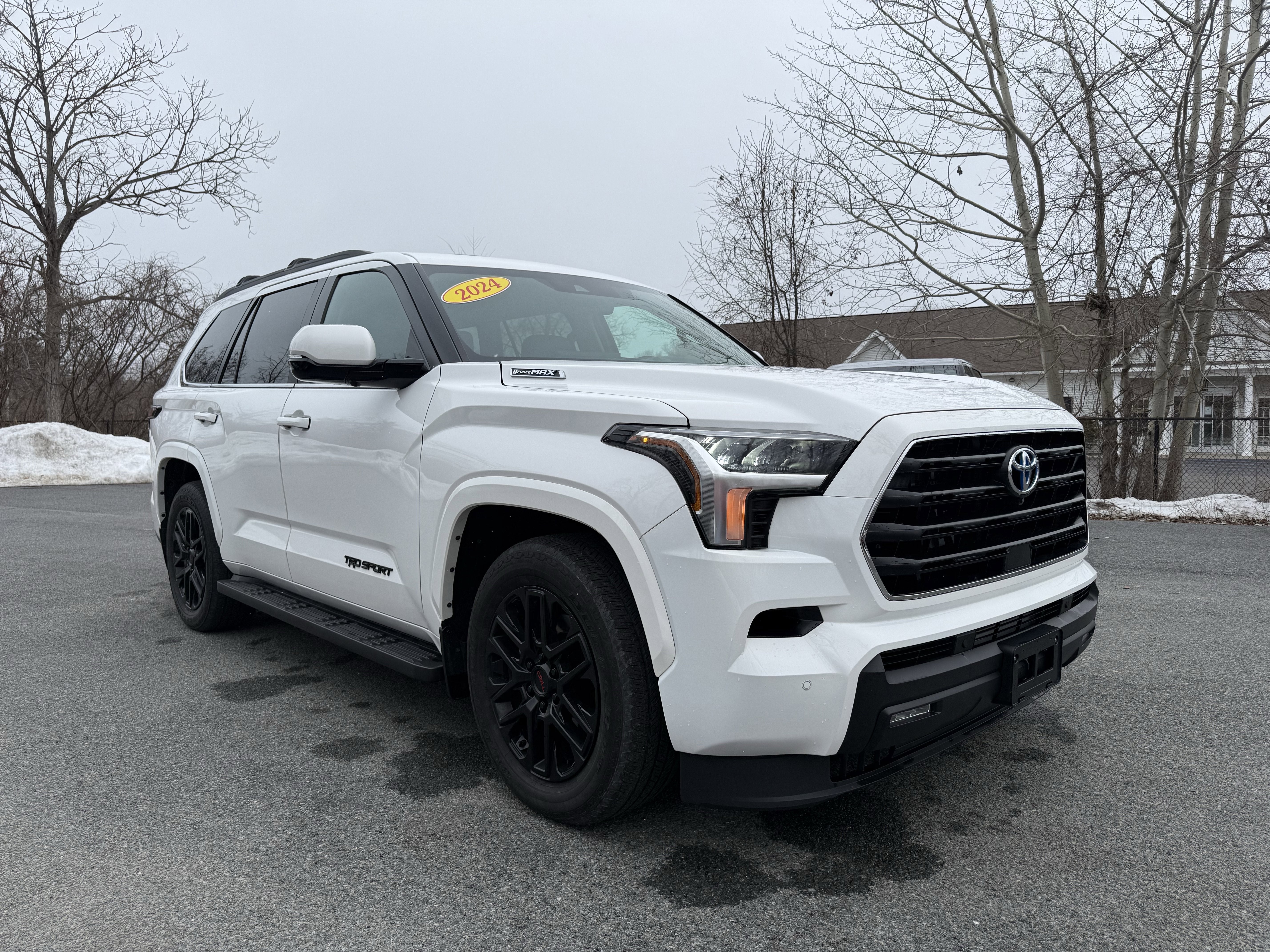 2024 Toyota Sequoia SR5