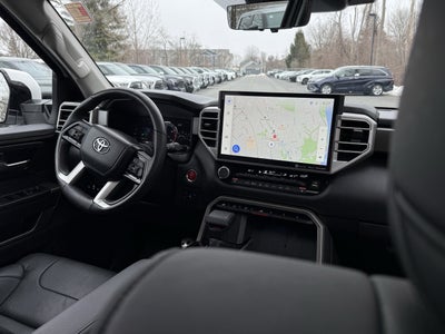 2024 Toyota Sequoia SR5