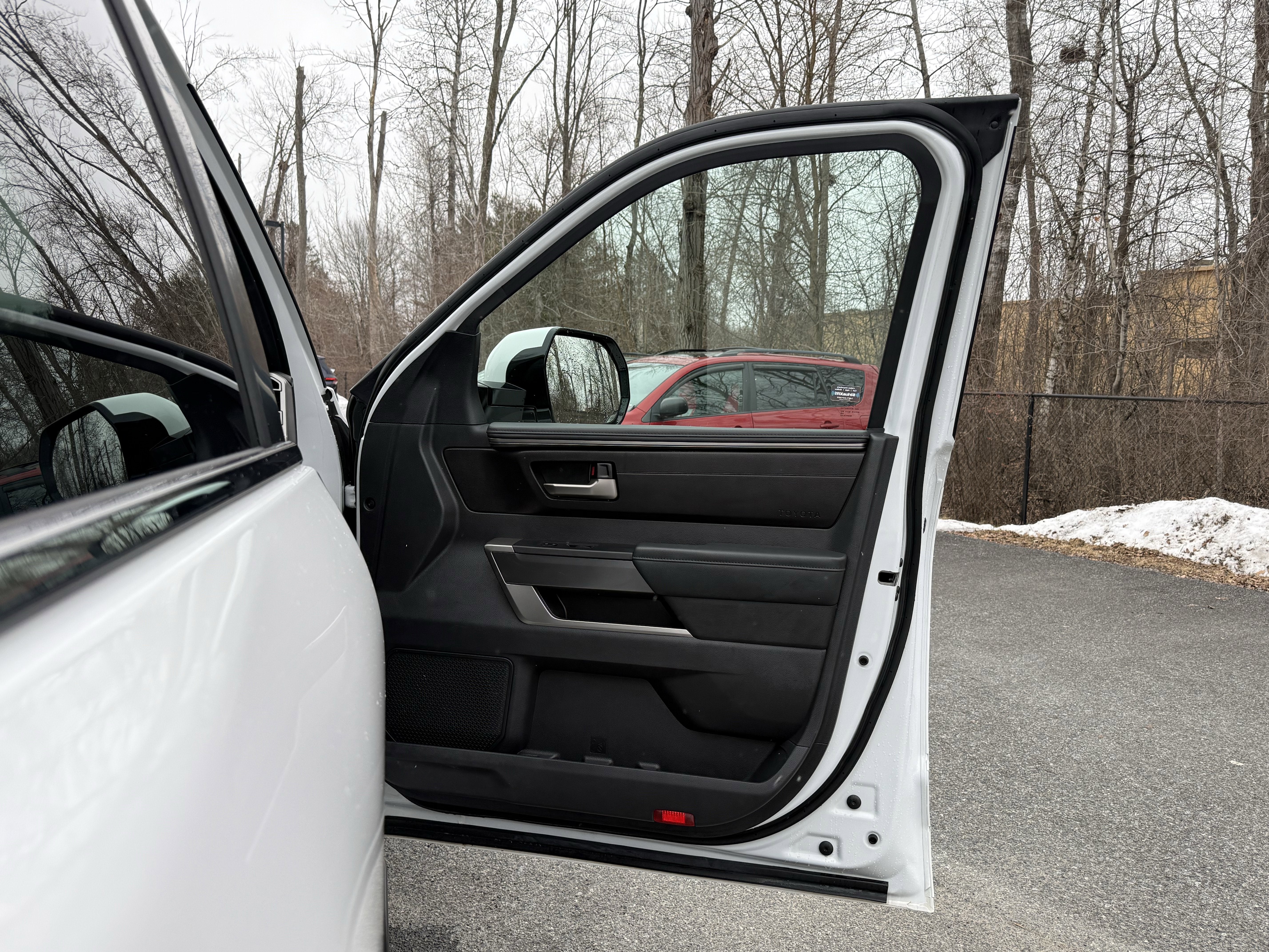 2024 Toyota Sequoia SR5