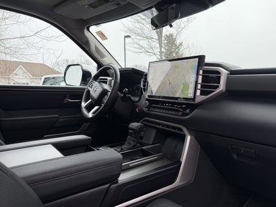 2024 Toyota Sequoia SR5