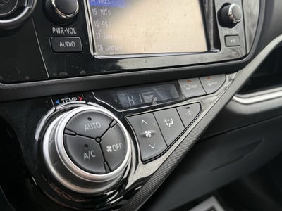 2016 Toyota Prius c Four