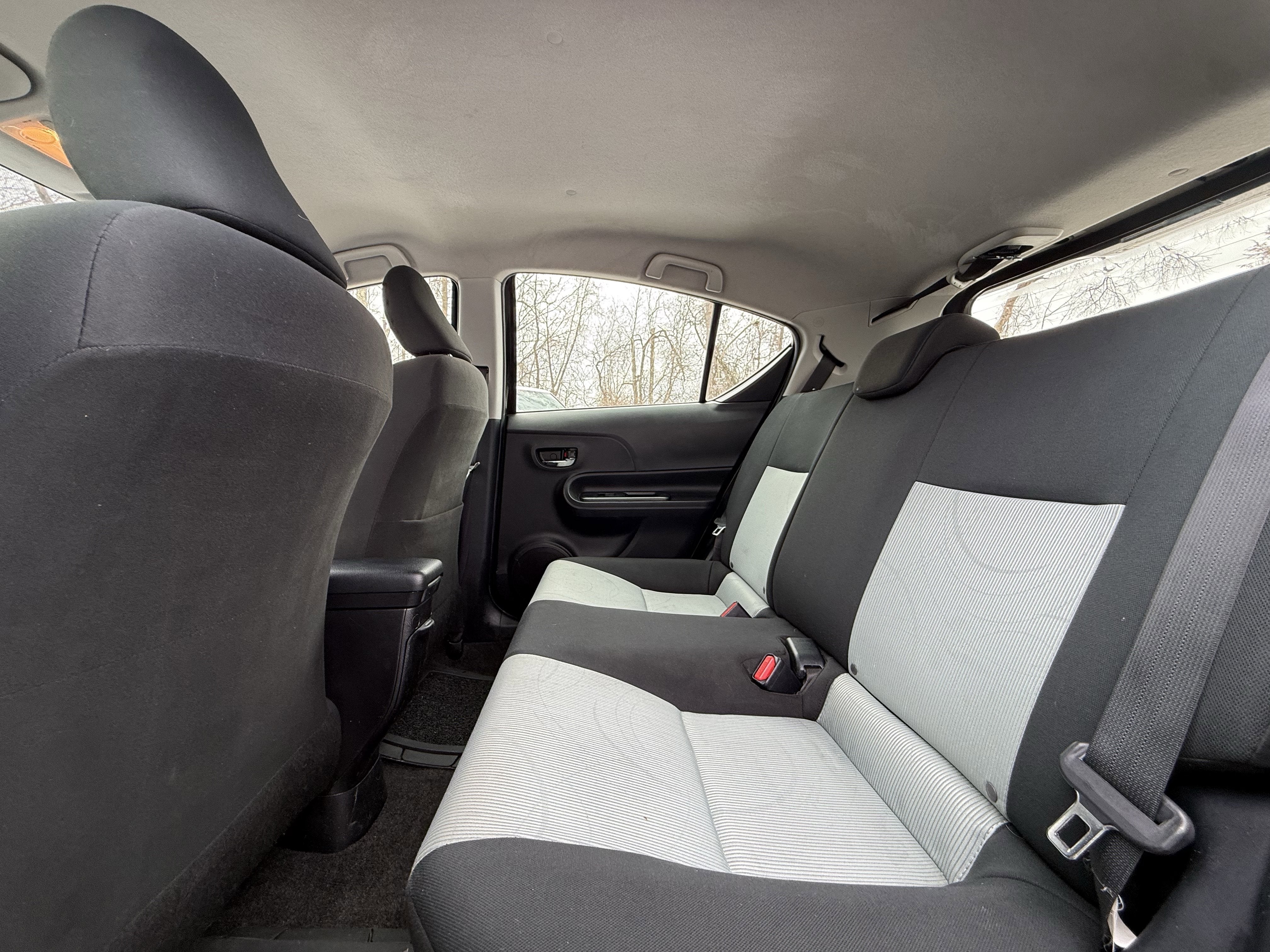 2016 Toyota Prius c Four