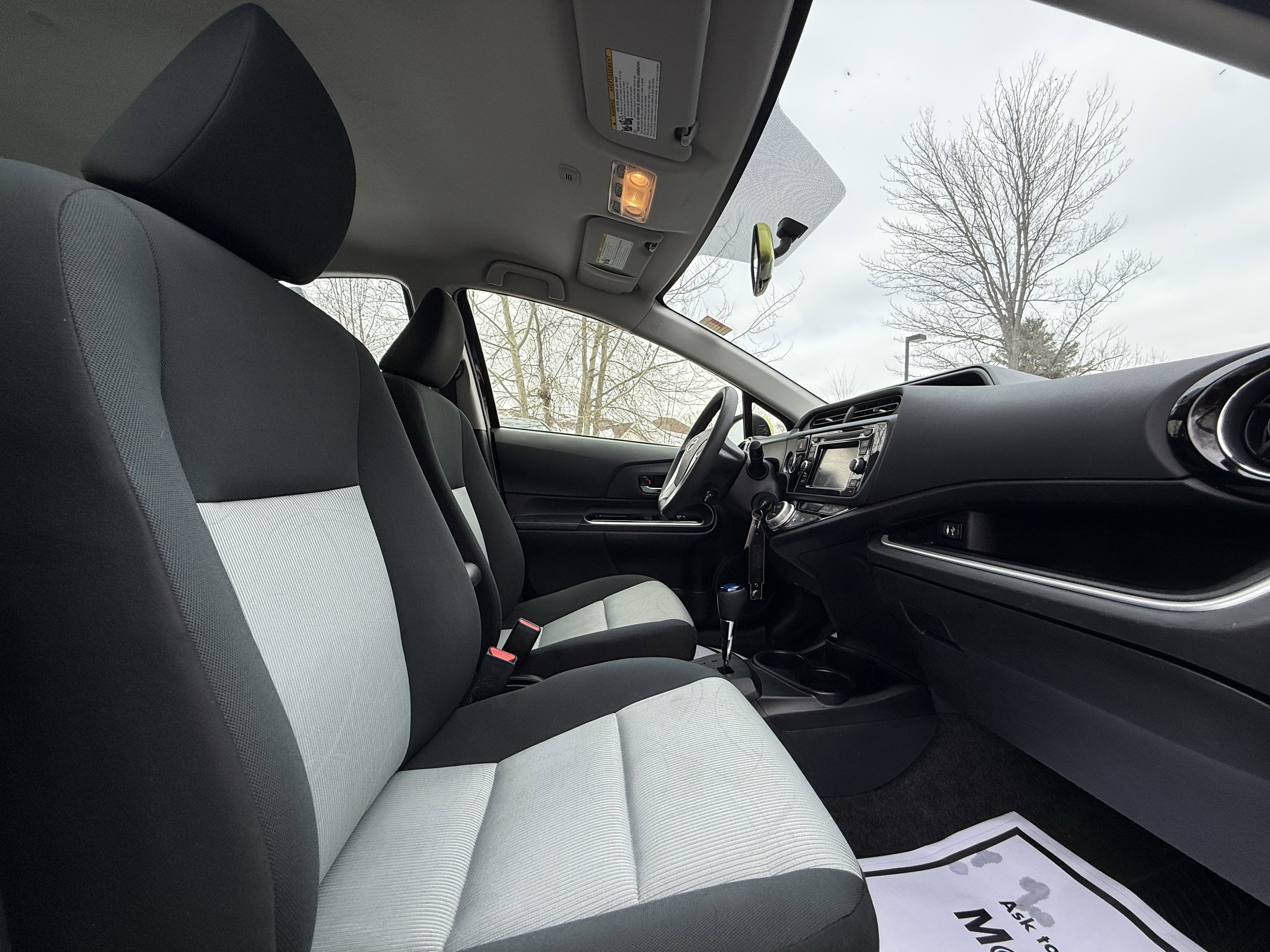 2016 Toyota Prius c Four