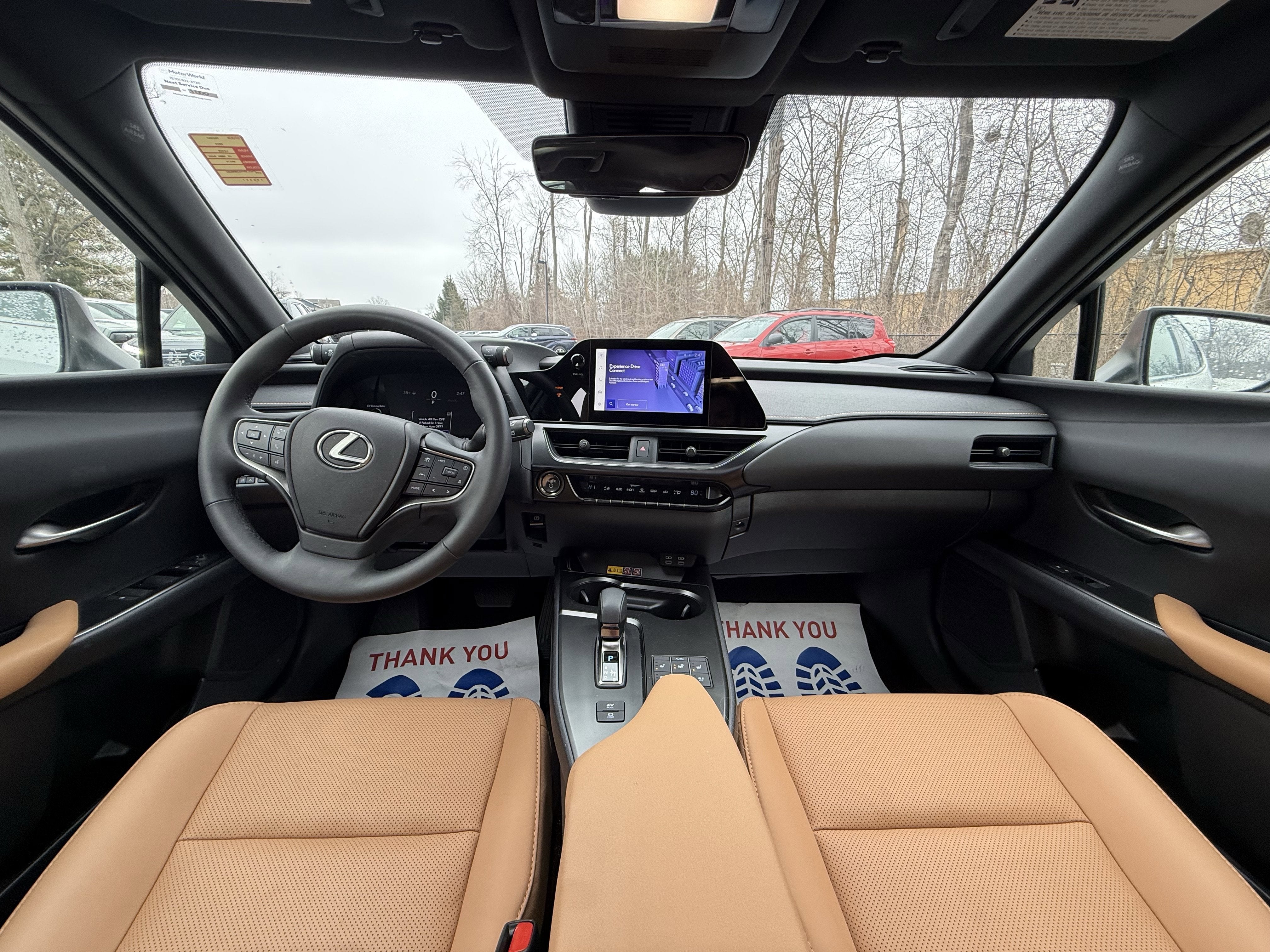 2025 Lexus UX 300h Premium