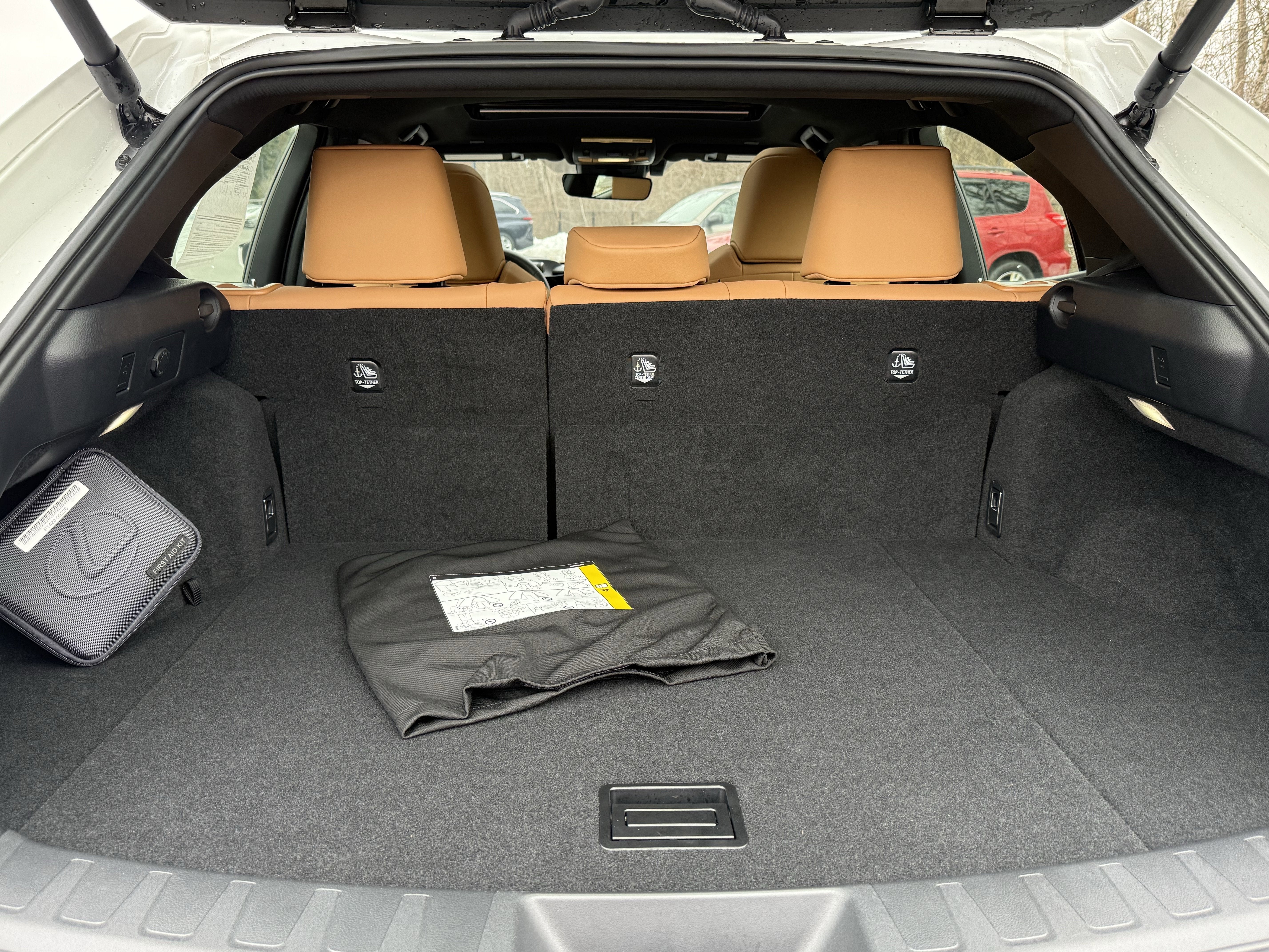 2025 Lexus UX 300h Premium