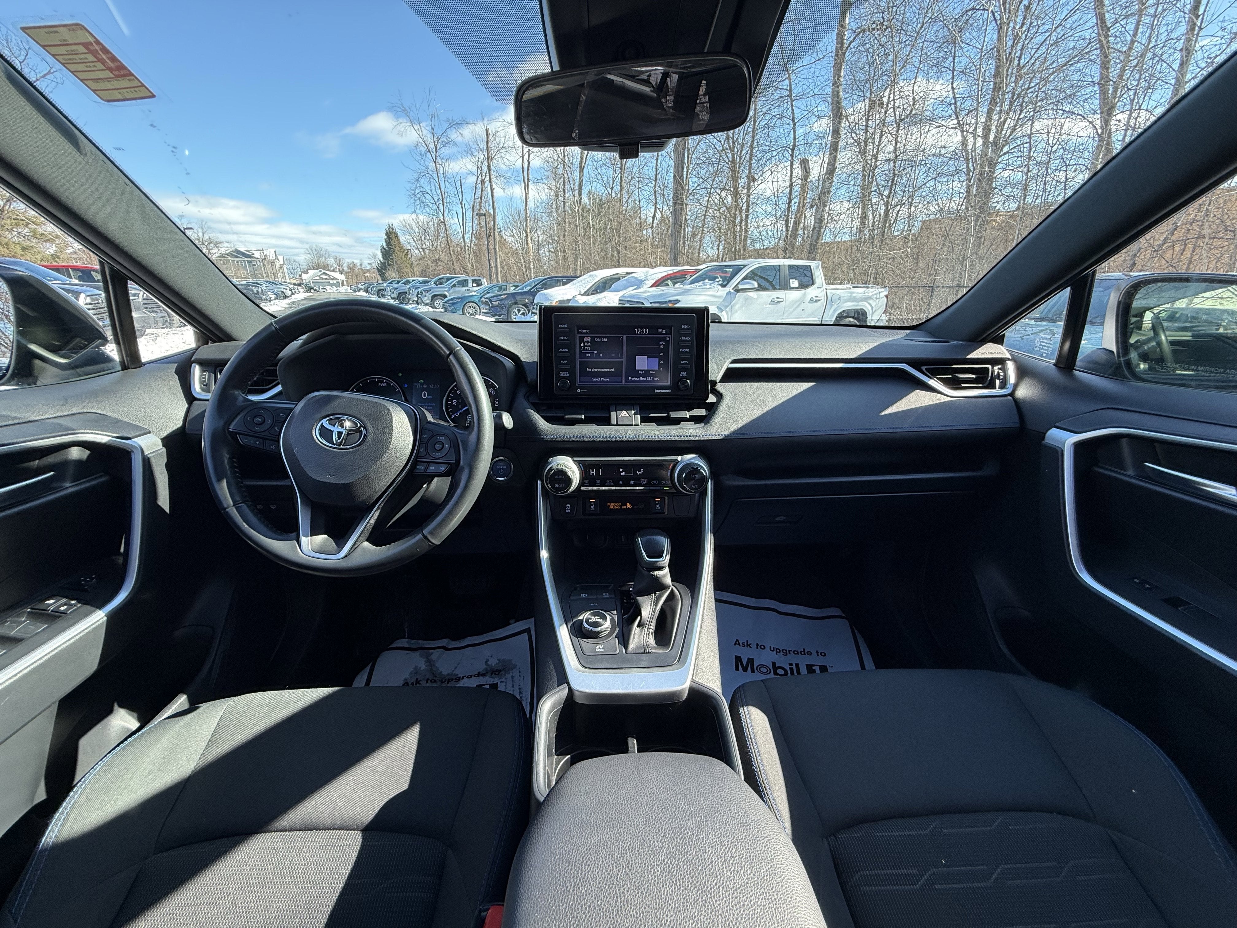 2022 Toyota RAV4 Hybrid SE