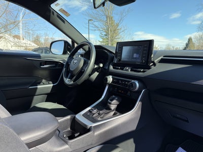 2022 Toyota RAV4 Hybrid SE