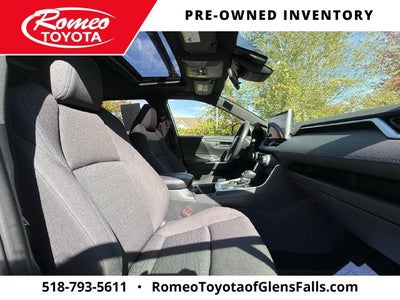 2023 Toyota RAV4 Hybrid SE