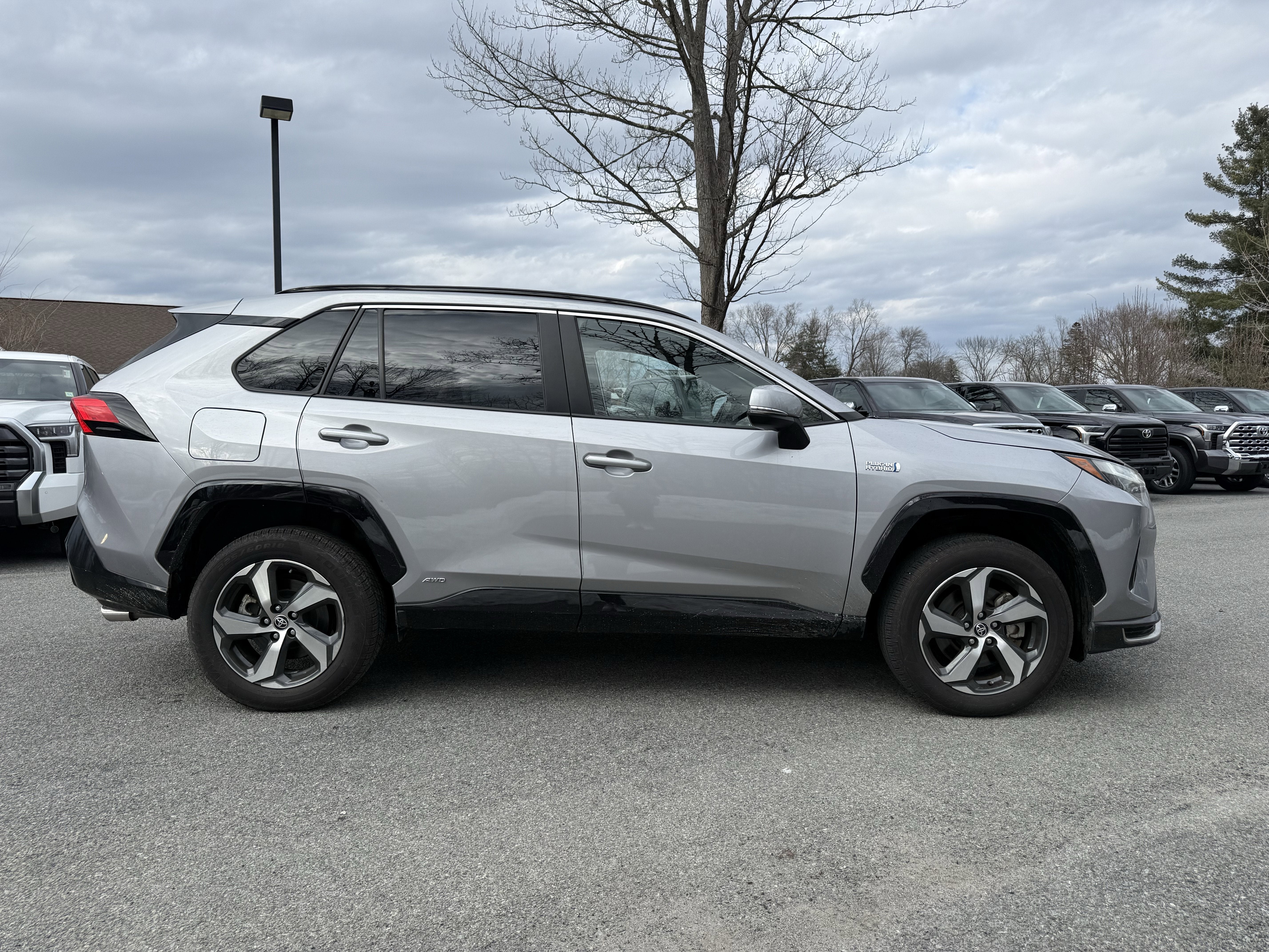 2023 Toyota RAV4 Prime SE
