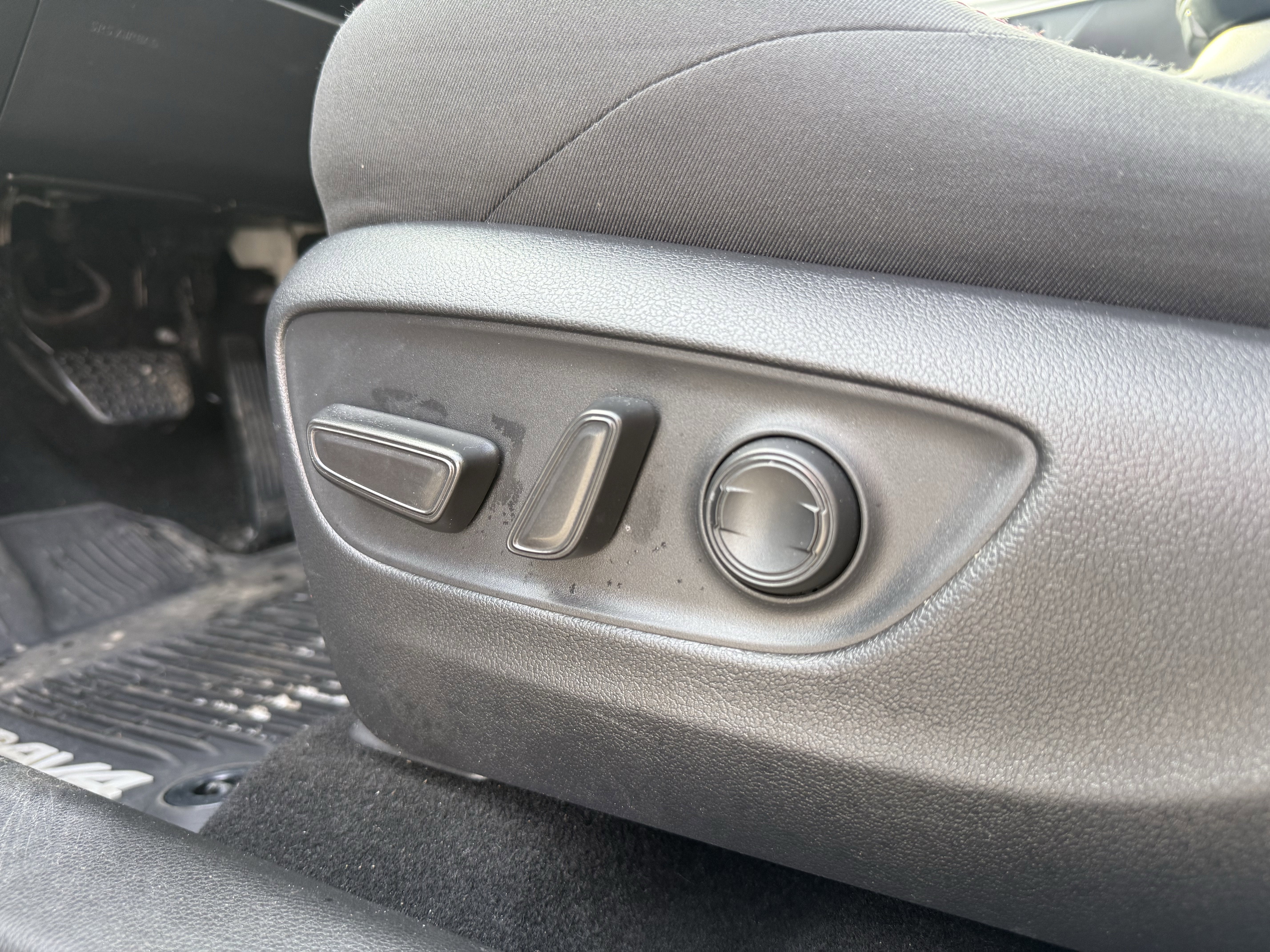 2023 Toyota RAV4 Prime SE