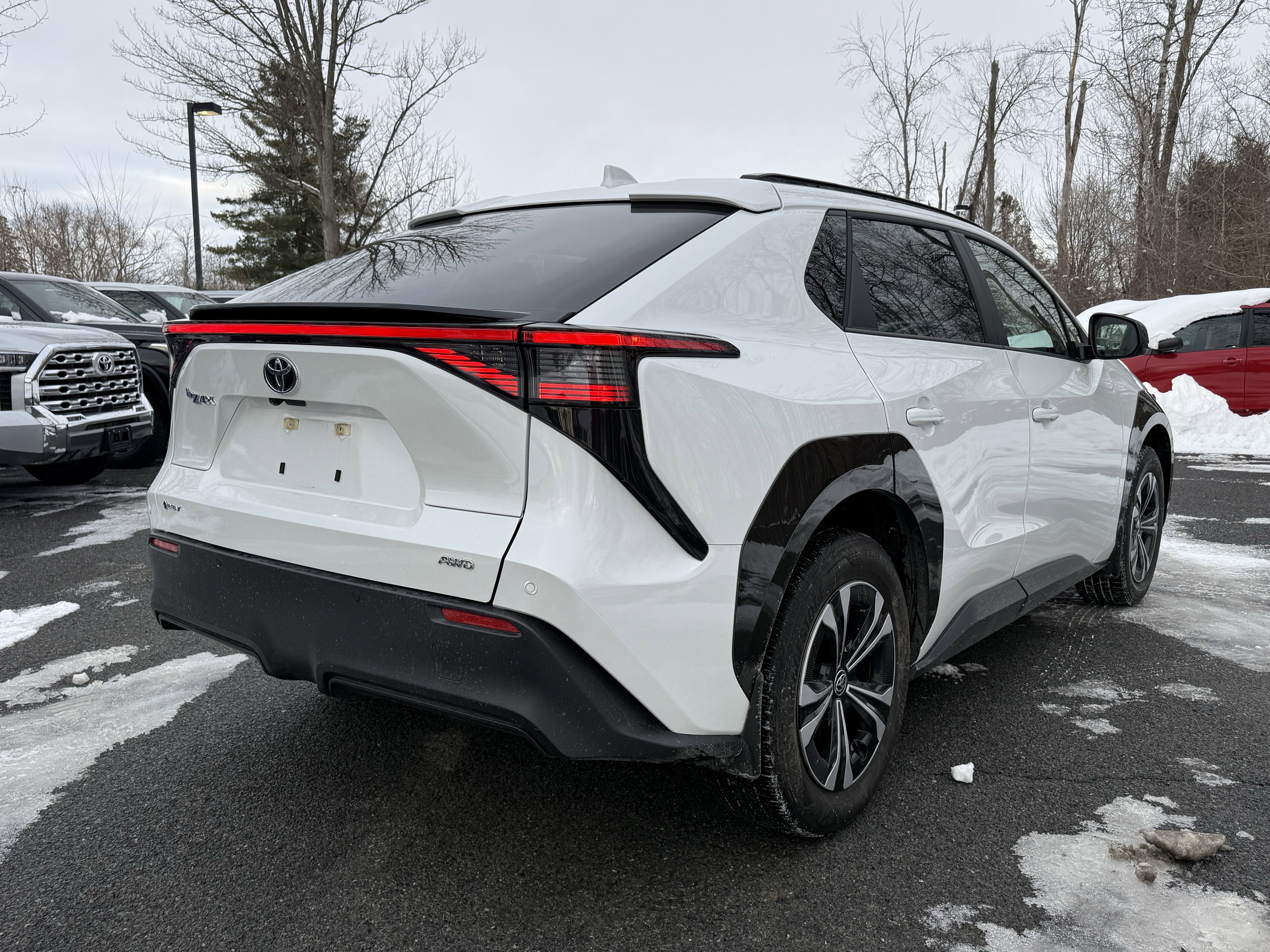 2024 Toyota bZ4X Base