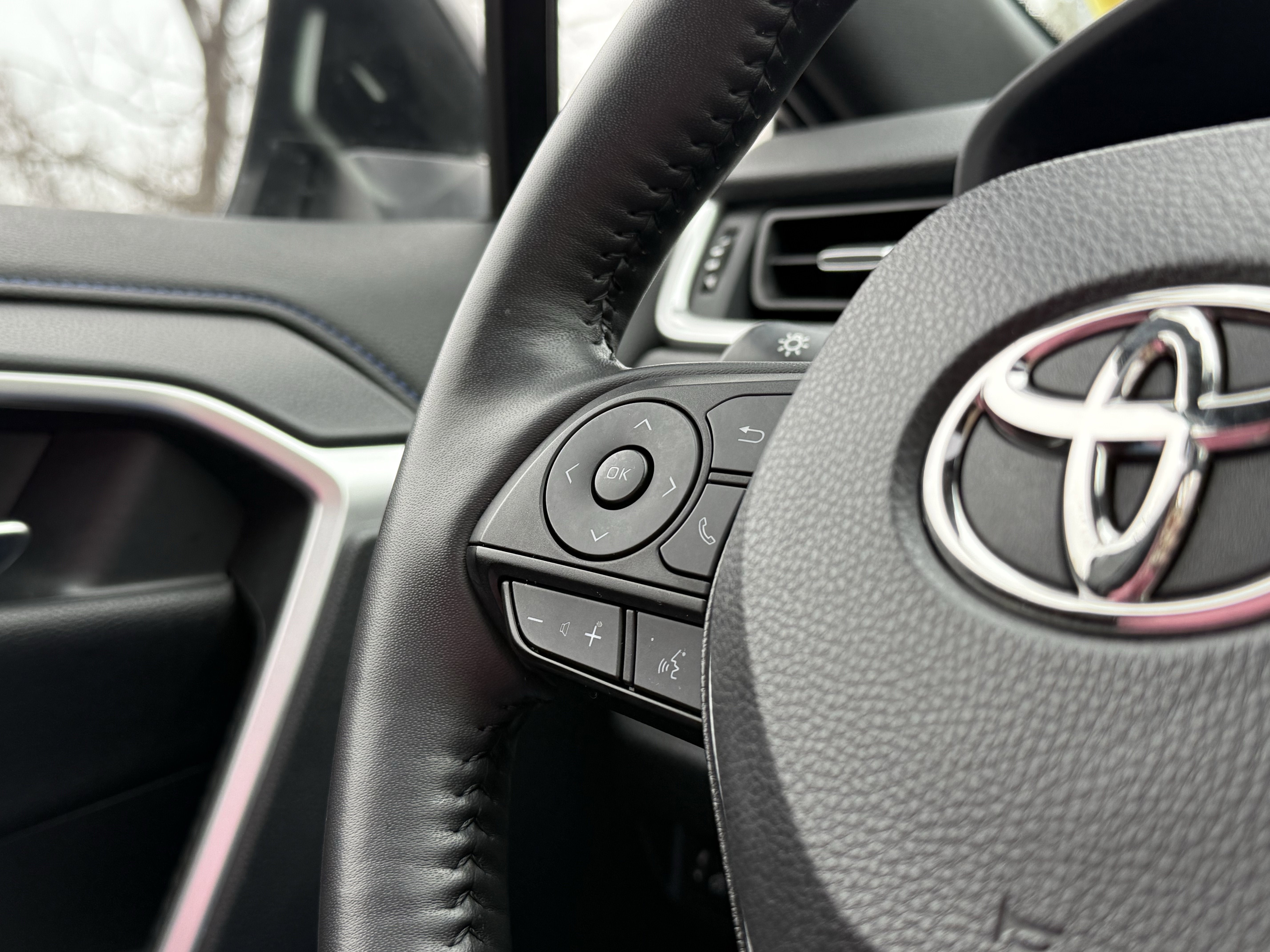 2022 Toyota RAV4 Hybrid XSE