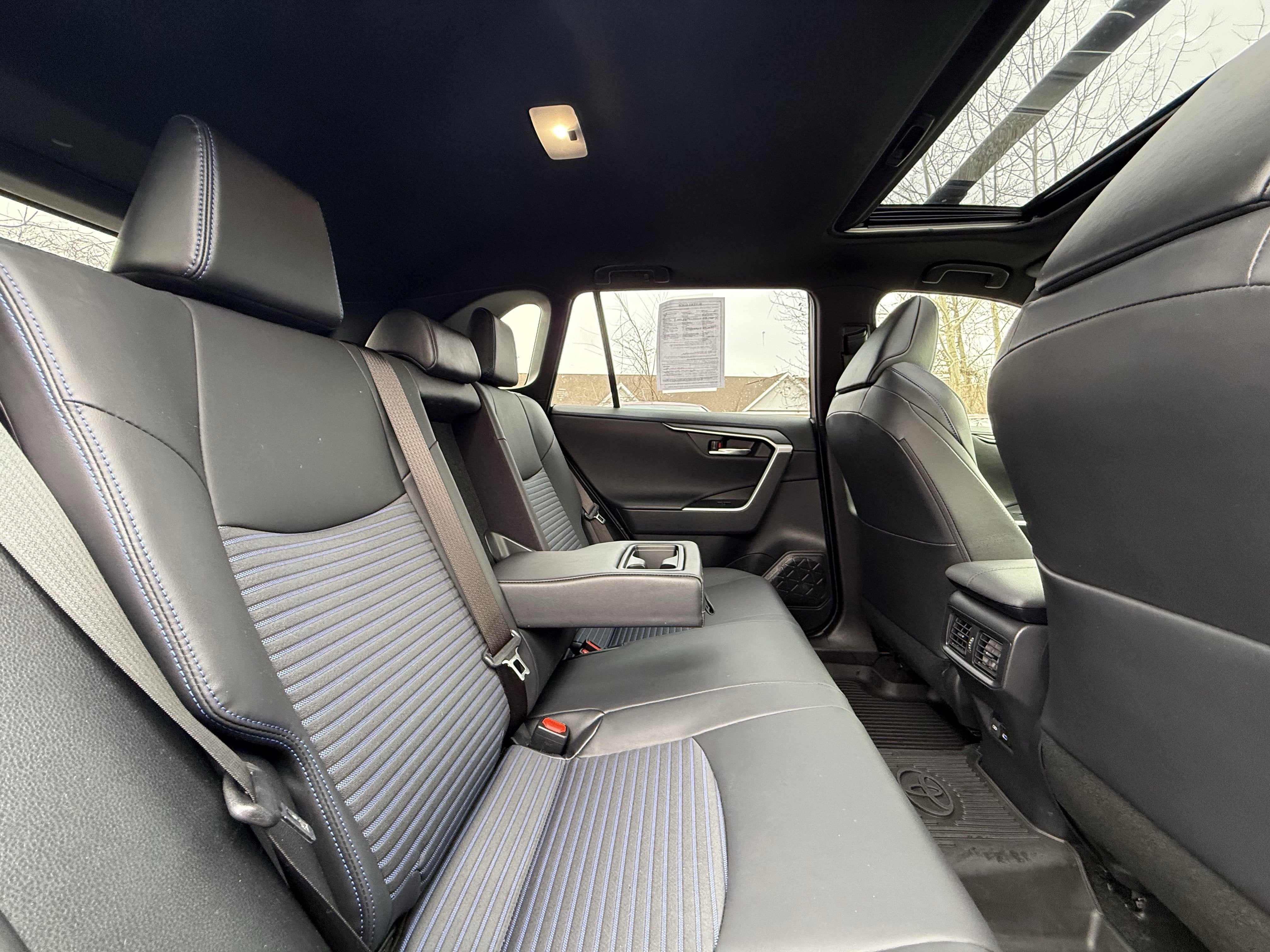 2022 Toyota RAV4 Hybrid XSE